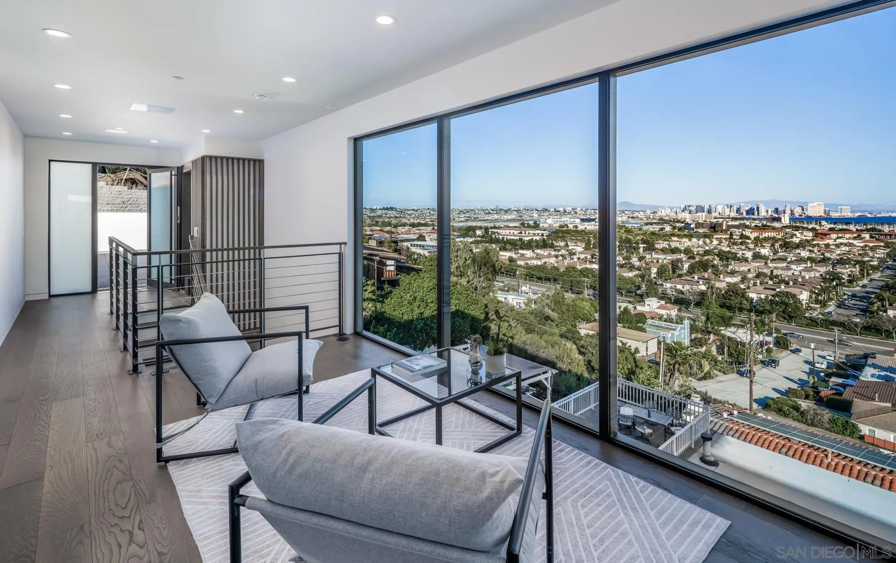 https://cdn.realtyfeed.com/cdn/127/260015108/6dee725262ba4235a05bb9c1183f32d6.webp