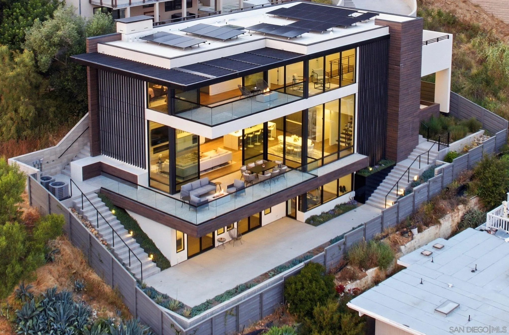 https://cdn.realtyfeed.com/cdn/127/260015108/73c99cb9d219b6b82de9062a49343e8c.webp