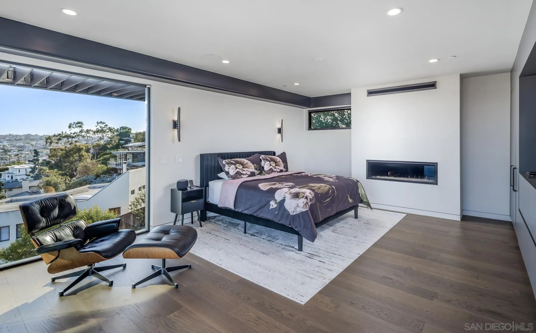 https://cdn.realtyfeed.com/cdn/127/260015108/fc55c6f335caa603c8e22953444f8f93.webp