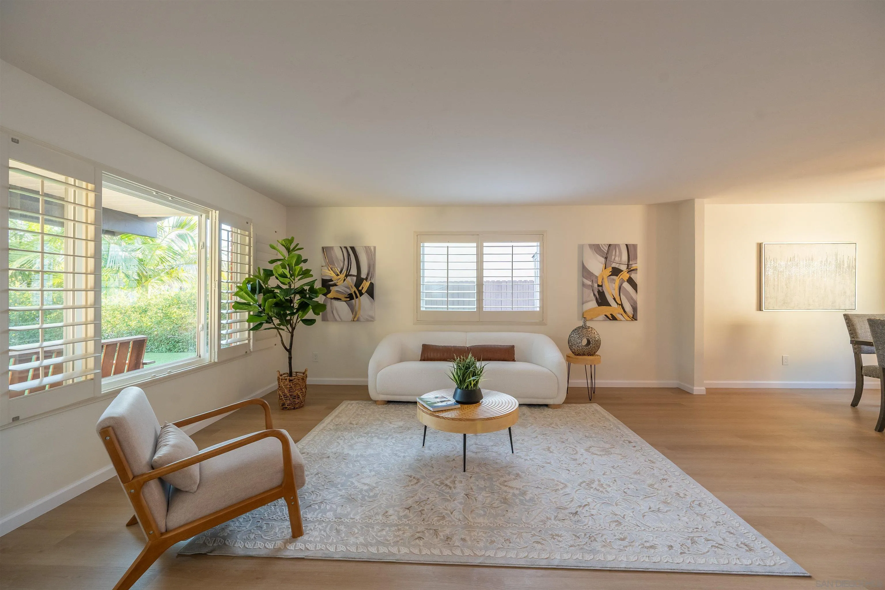 https://cdn.realtyfeed.com/cdn/127/260015109/0dc04e608b6b283a7844e1d7f5c6583a.webp