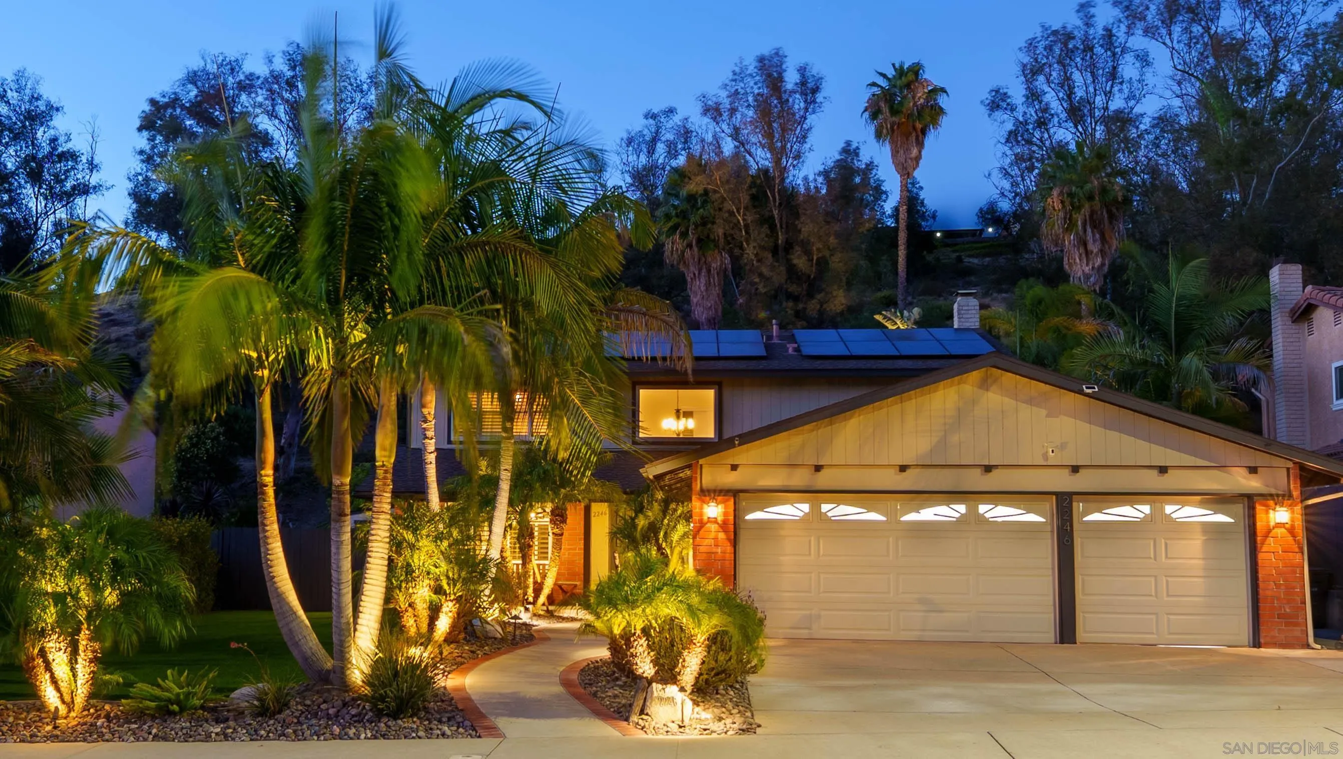 https://cdn.realtyfeed.com/cdn/127/260015109/128ef2453c20e57a151b8abee75d092a.webp