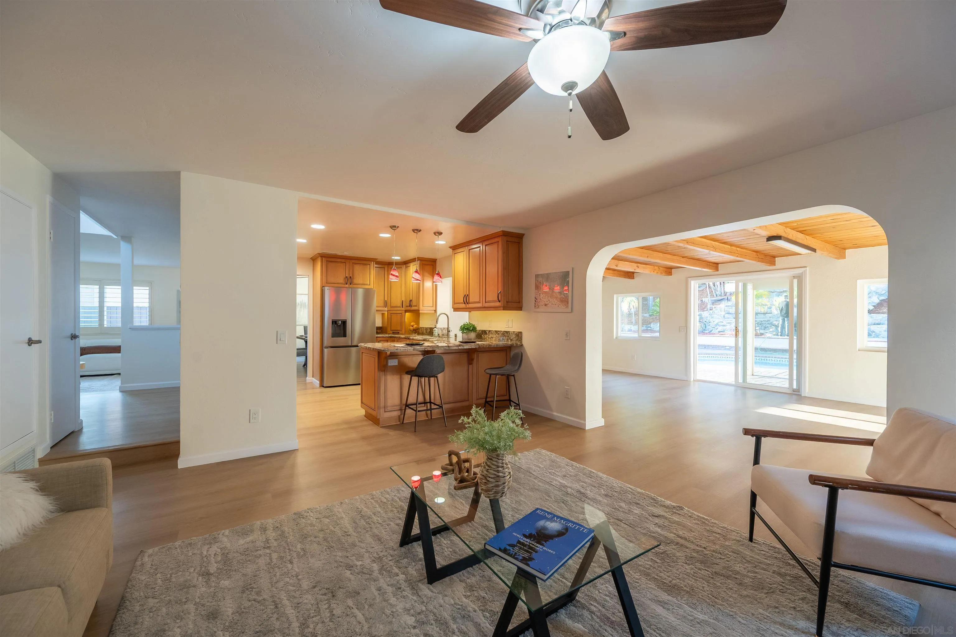 https://cdn.realtyfeed.com/cdn/127/260015109/5347828ba455fee7f4f5c3c7568bd623.webp