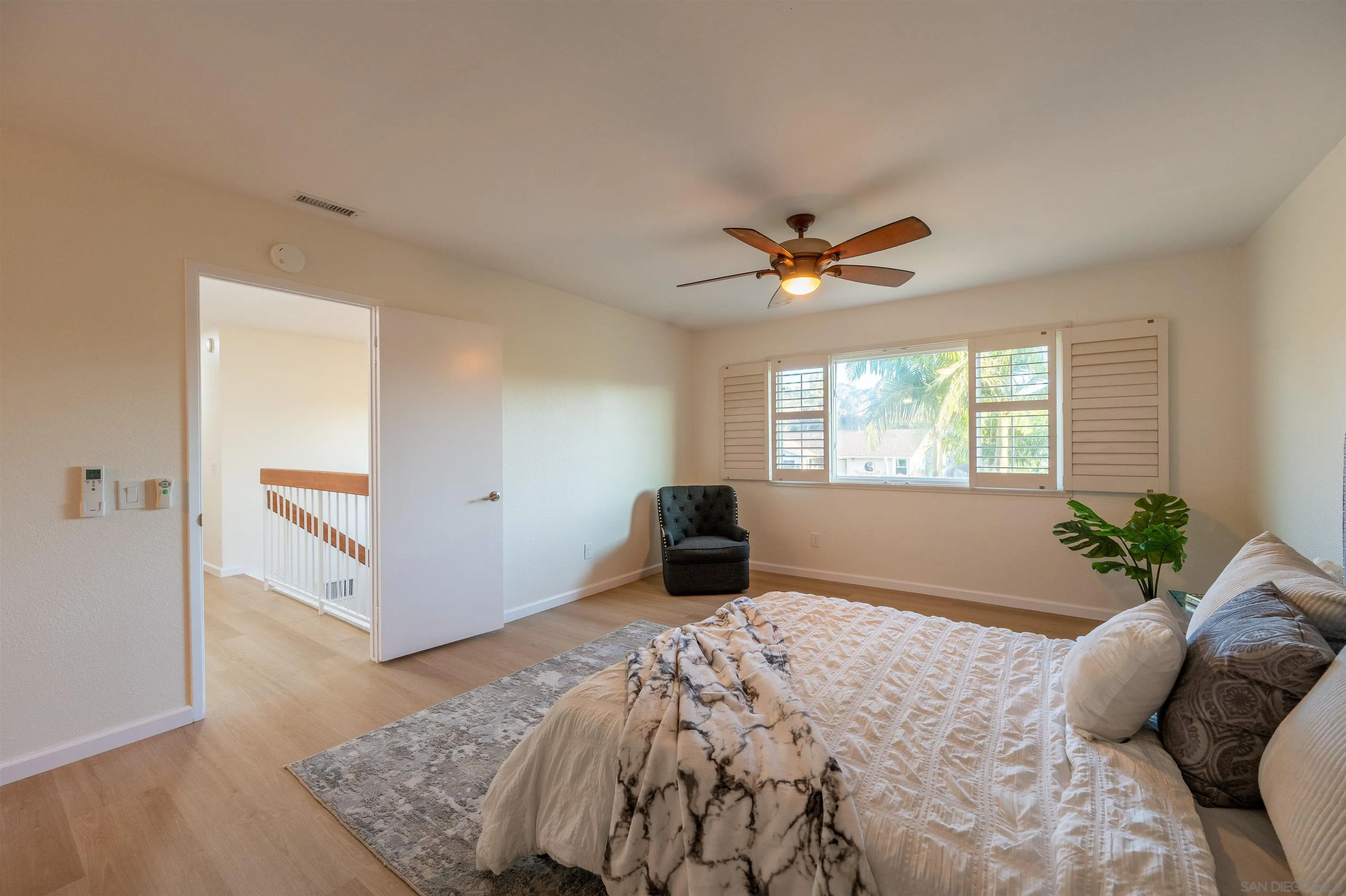 https://cdn.realtyfeed.com/cdn/127/260015109/770cdfb7f9142831c9431775a002ebe9.webp