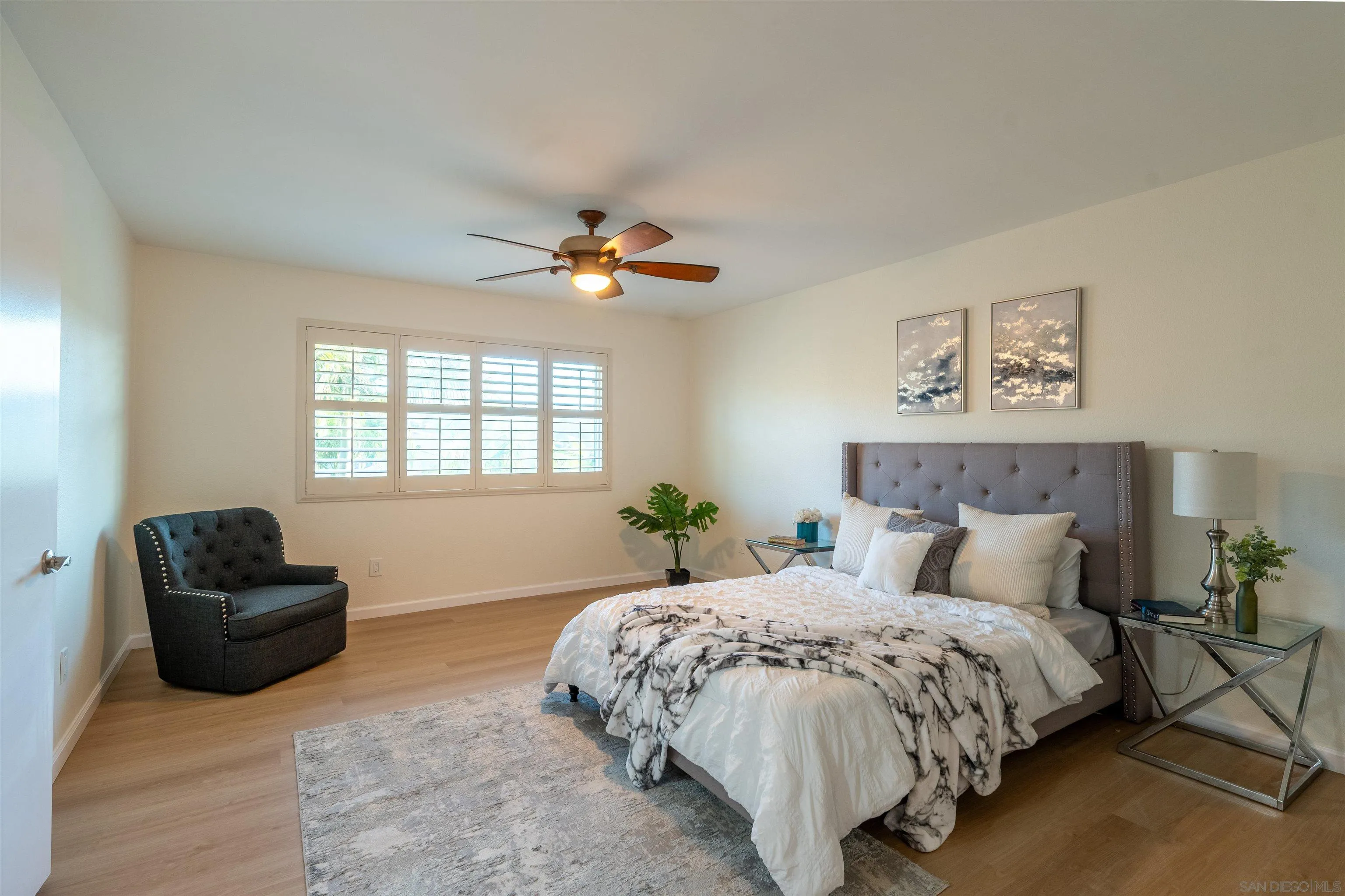 https://cdn.realtyfeed.com/cdn/127/260015109/78cb54d105f816cadf9995ec772dda5c.webp