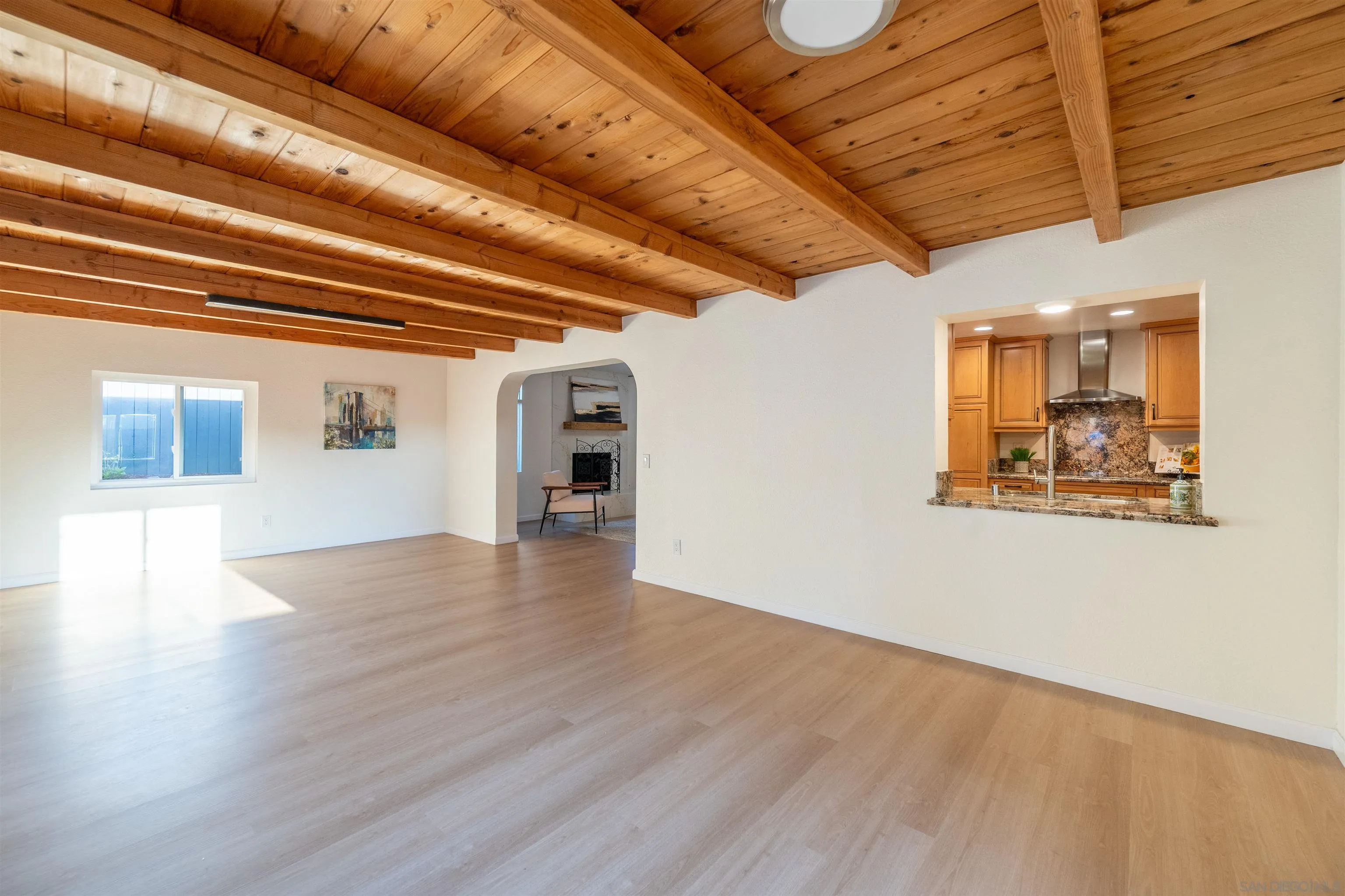 https://cdn.realtyfeed.com/cdn/127/260015109/bc6b1f1344ca9d353b3f8c7053d1d5d0.webp