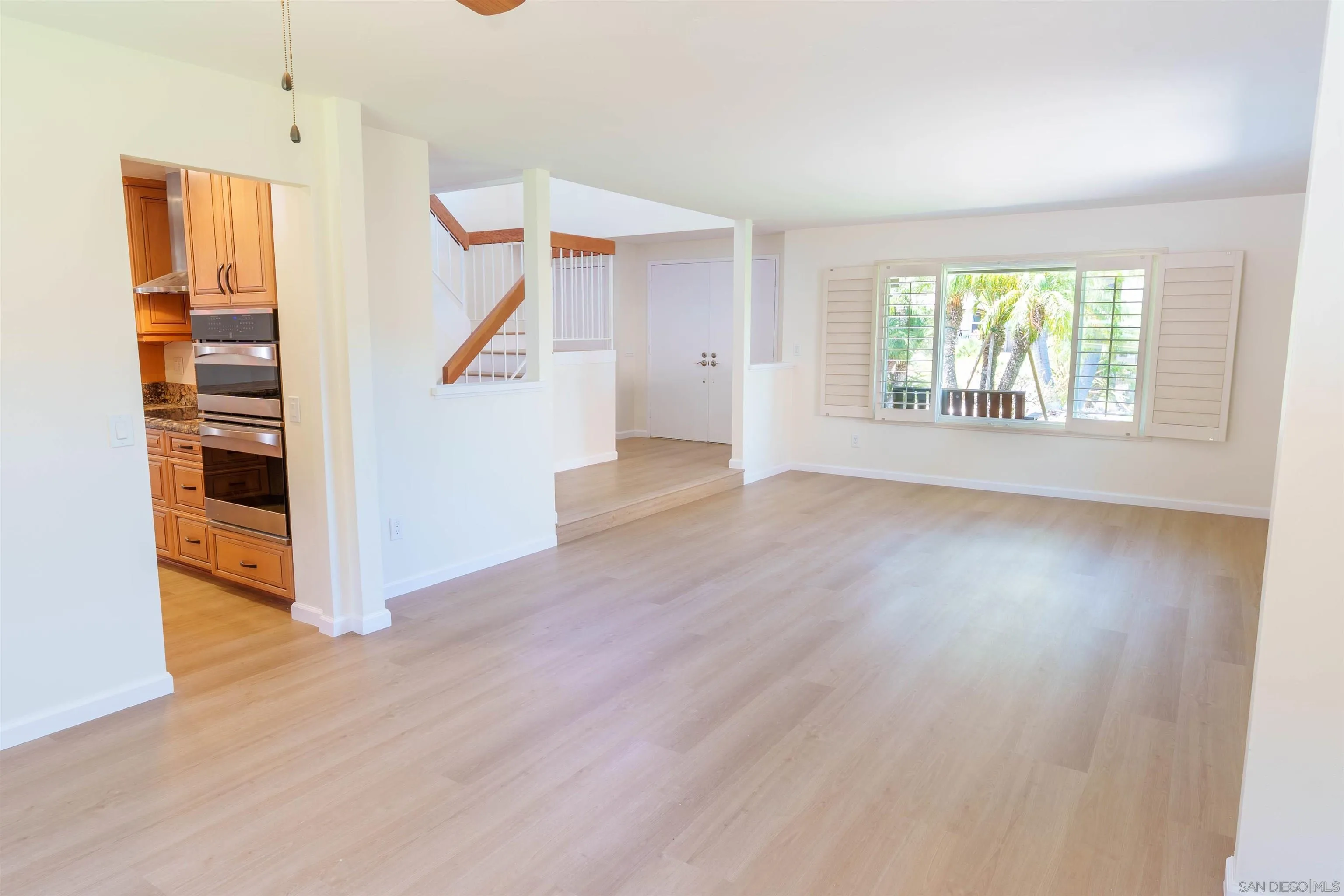 https://cdn.realtyfeed.com/cdn/127/260015109/c7281b6cf49f248f60d624e9d78f989a.webp