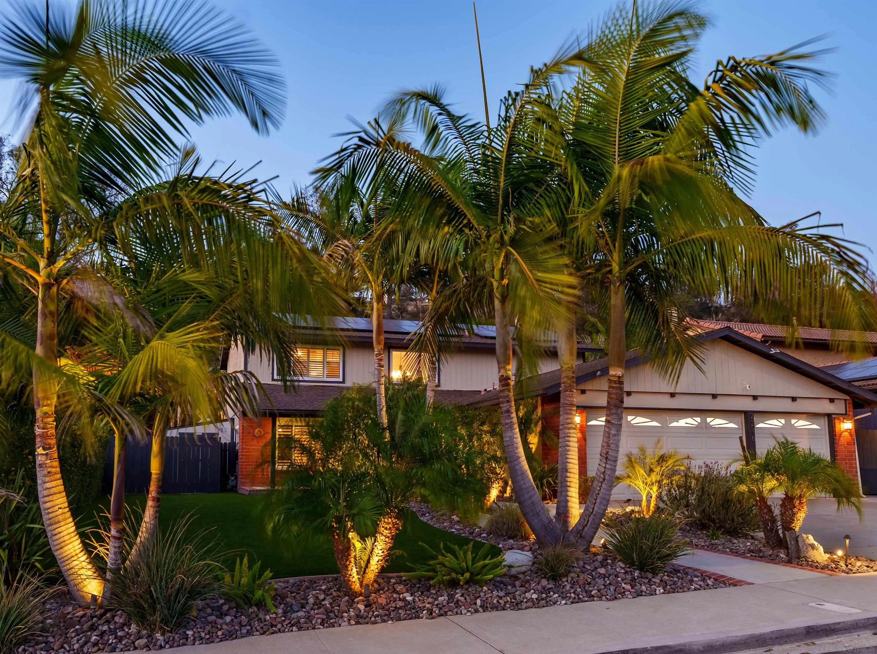 https://cdn.realtyfeed.com/cdn/127/260015109/cca936b2a0096383062d4399df892304.webp