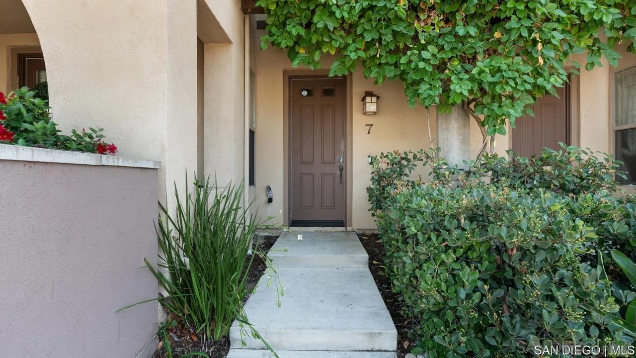 Photo #2: 260015112 Listing: Photo #2