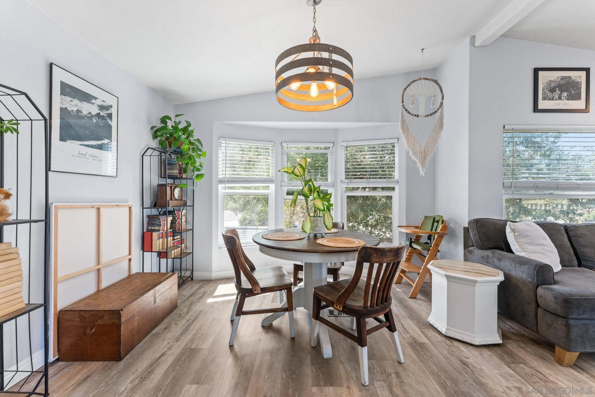 https://cdn.realtyfeed.com/cdn/127/260015113/0184ec965d2c0ef81eda55a0472e156a.webp