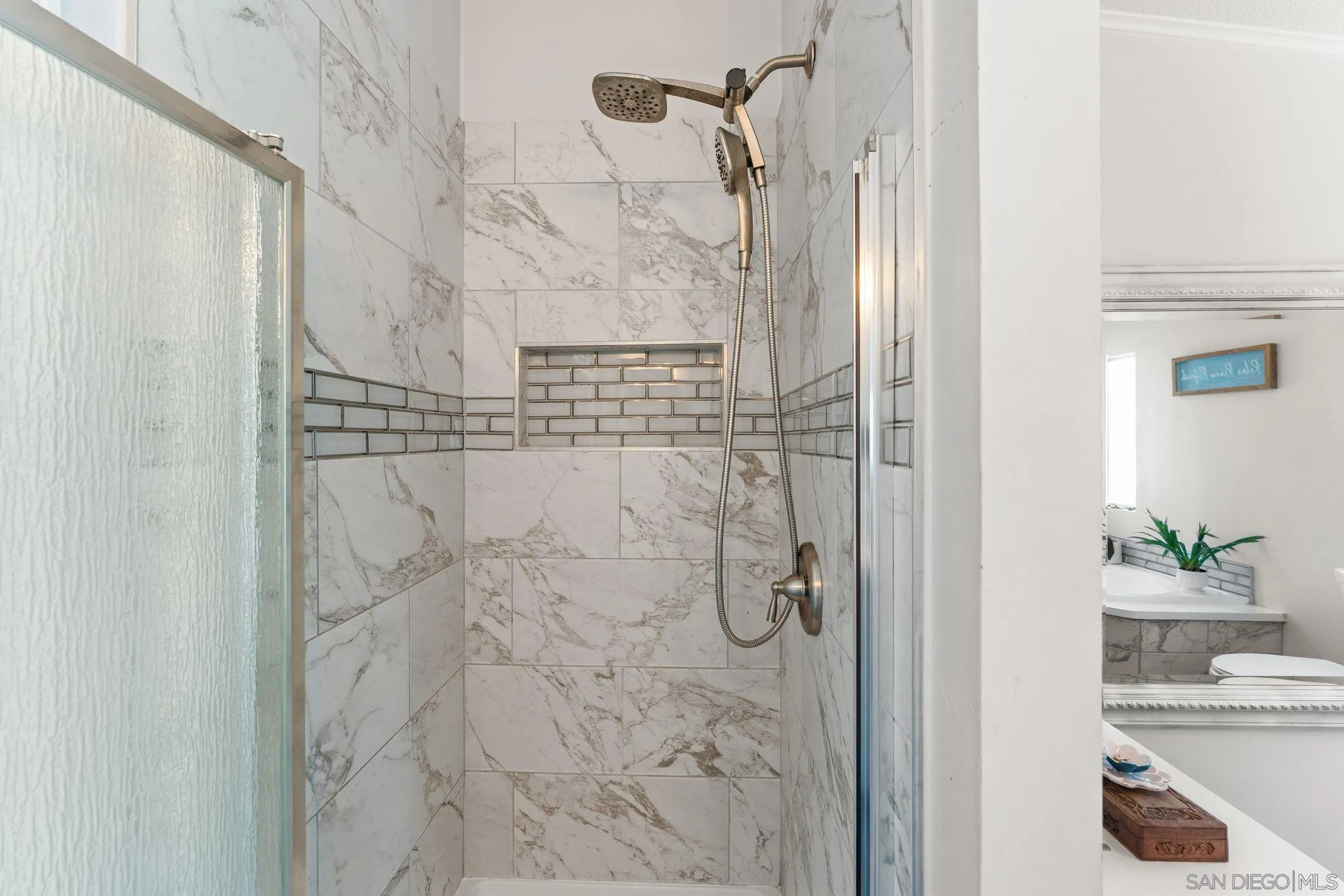 https://cdn.realtyfeed.com/cdn/127/260015113/2e276c5f77e7f58b99568f9922a36a50.webp