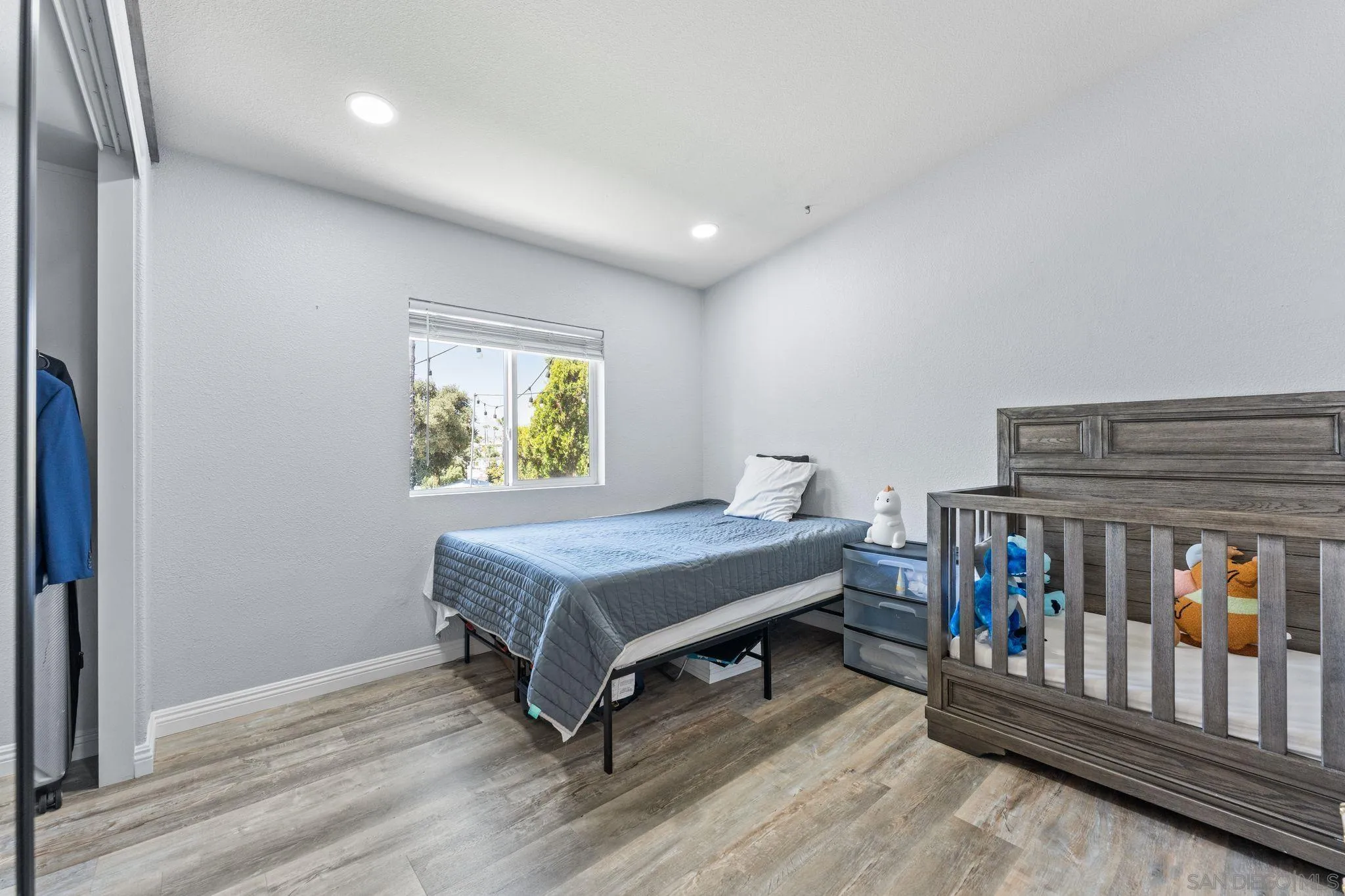 https://cdn.realtyfeed.com/cdn/127/260015113/c1fec1301c3fb0112ea58174dfd1162c.webp