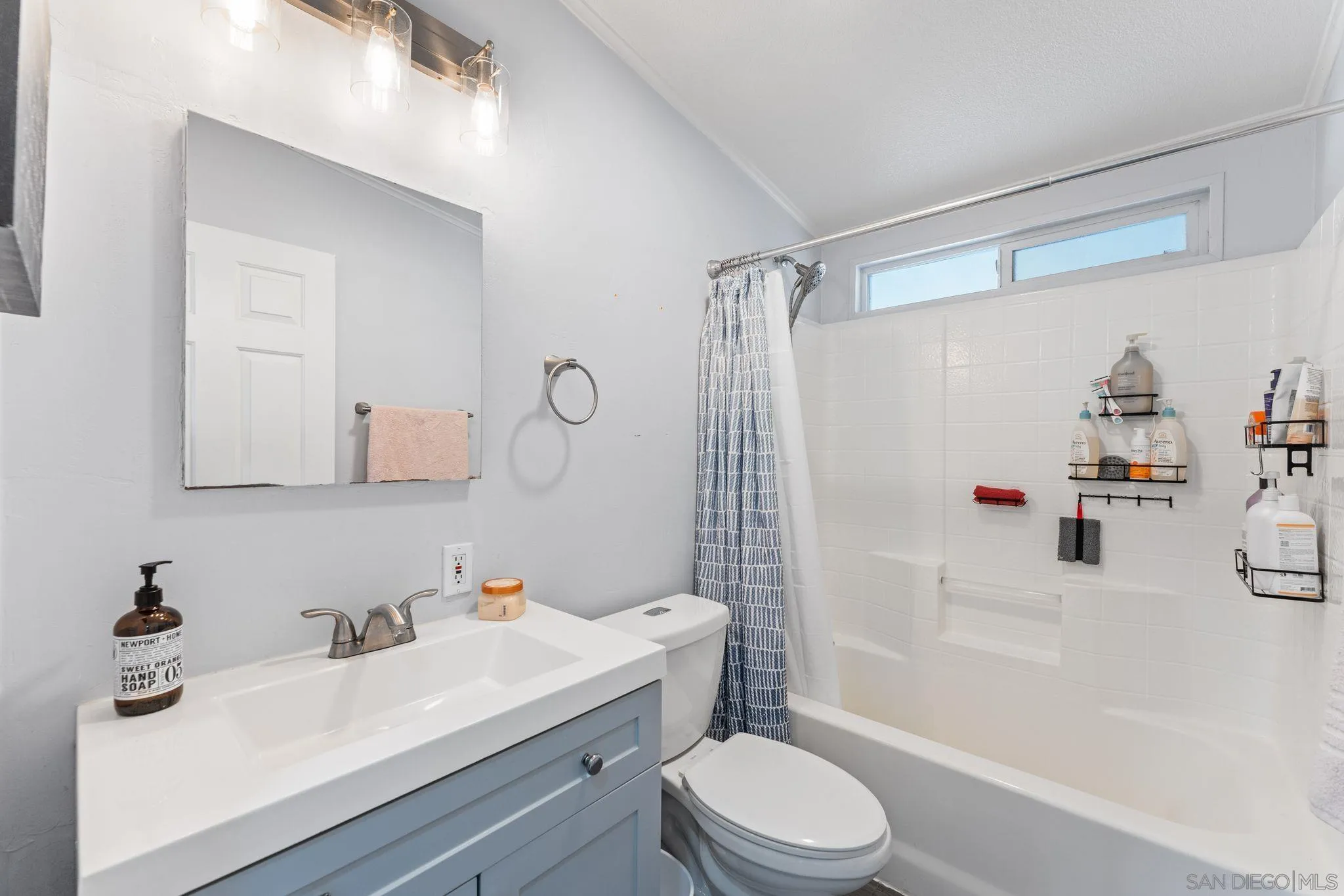 https://cdn.realtyfeed.com/cdn/127/260015113/ecc37a337d432eb0e2c5bd2f09159df0.webp