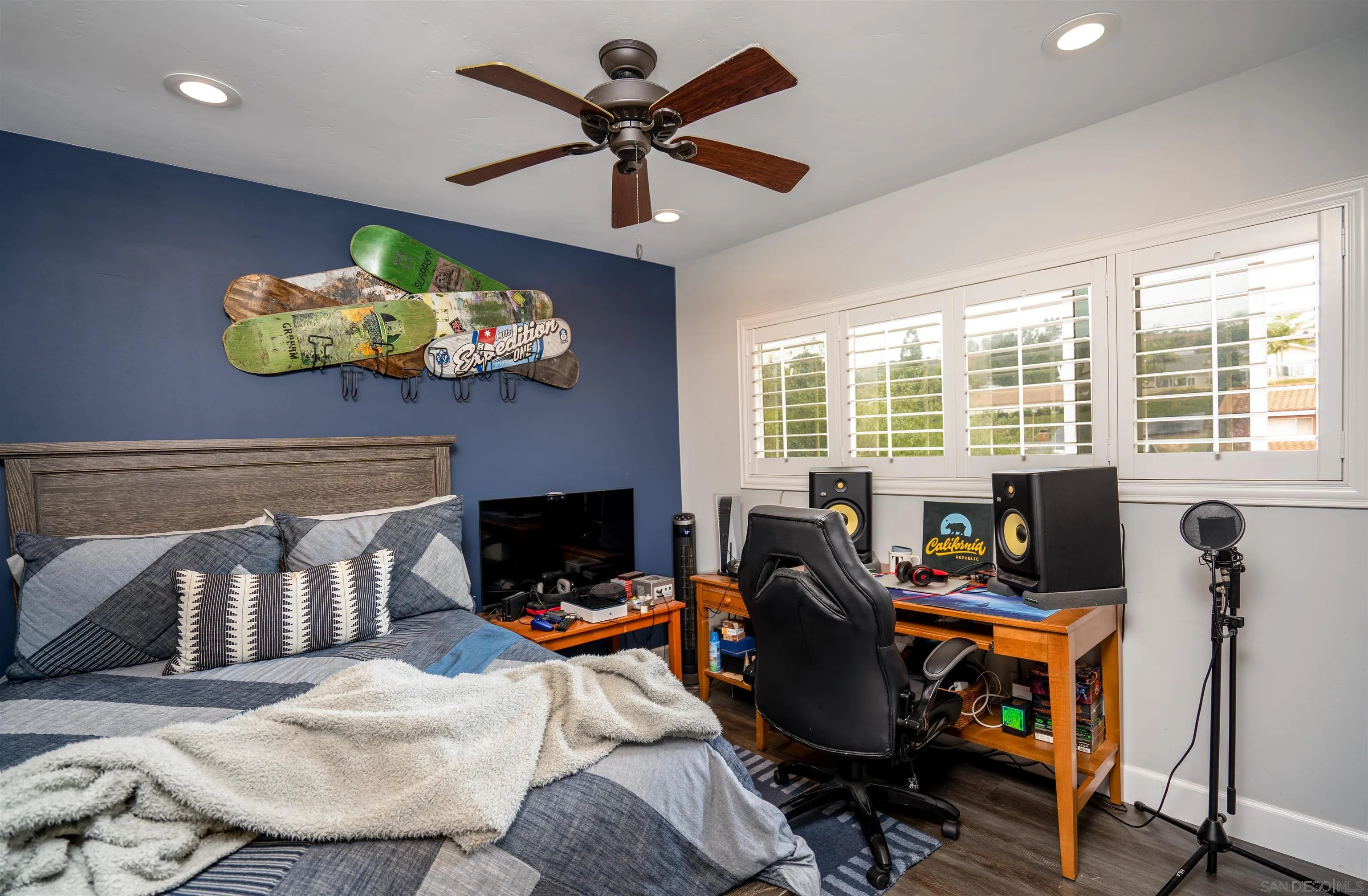 https://cdn.realtyfeed.com/cdn/127/260015114/13e3847d358fa0bbabd6927ad99002e9.webp