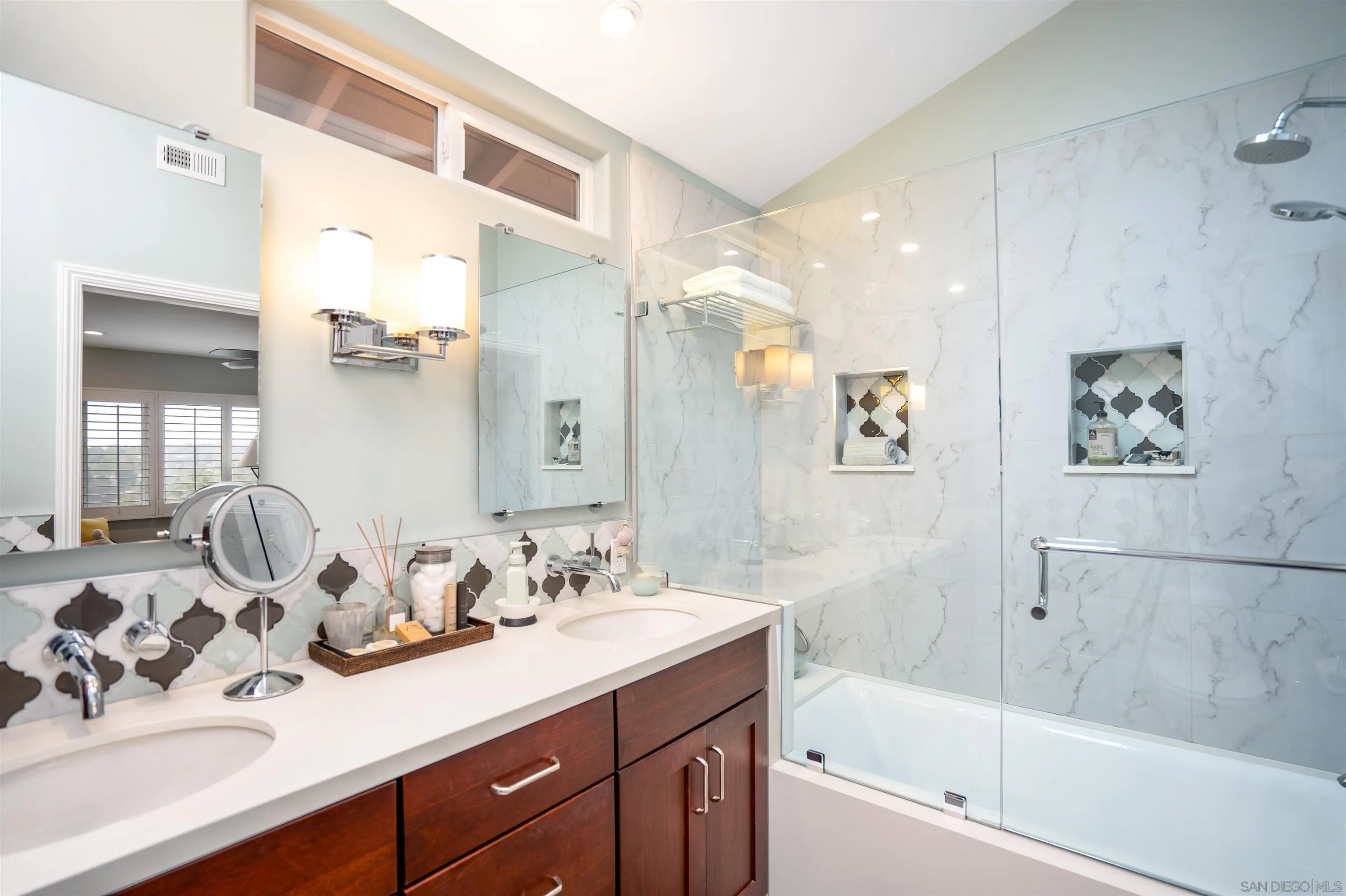 https://cdn.realtyfeed.com/cdn/127/260015114/31a4e2e8339ca8e185c7fadfba7afdd9.webp