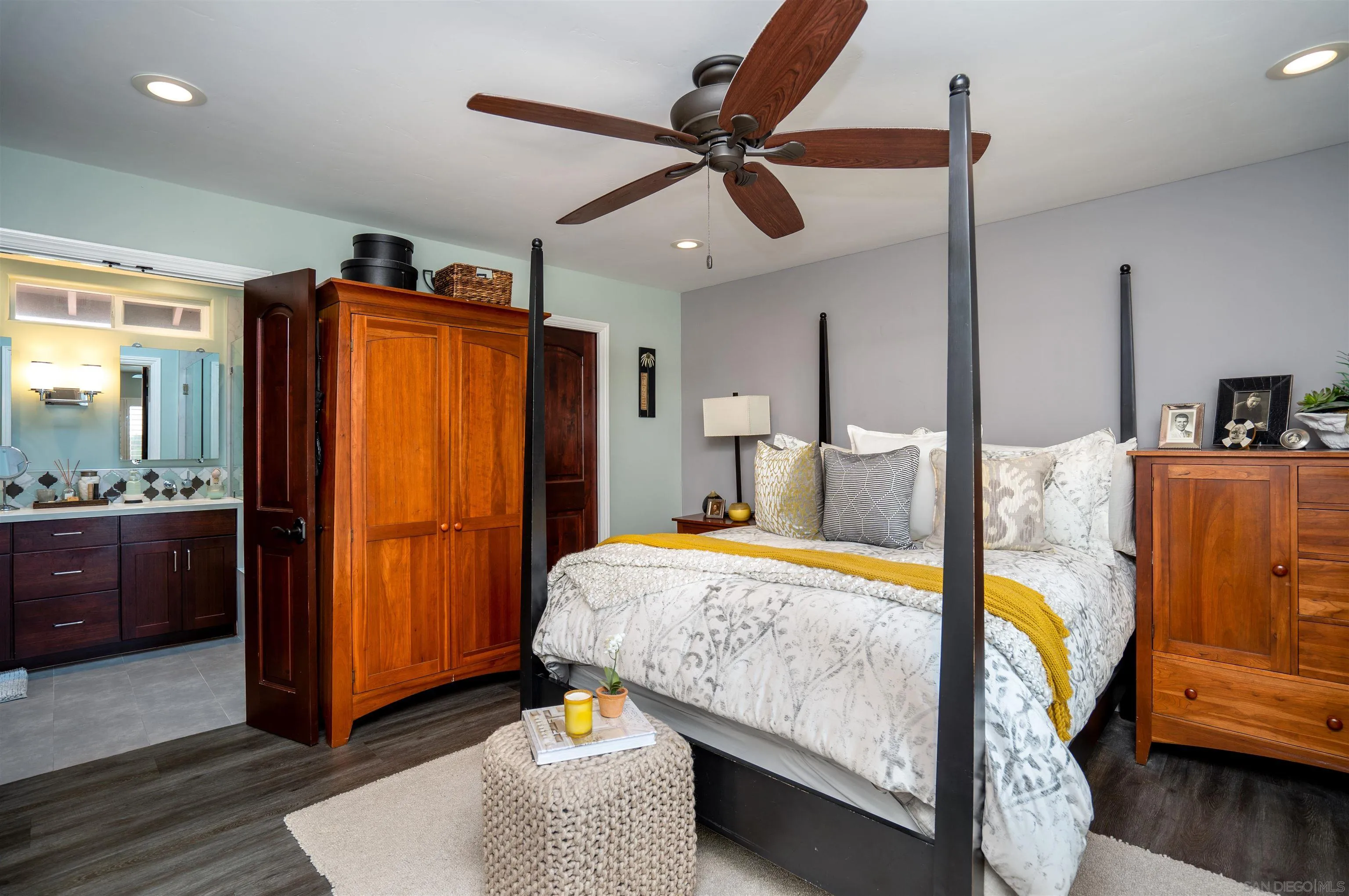 https://cdn.realtyfeed.com/cdn/127/260015114/3e488fd1653b8ab28ff54ef210a0cfdd.webp