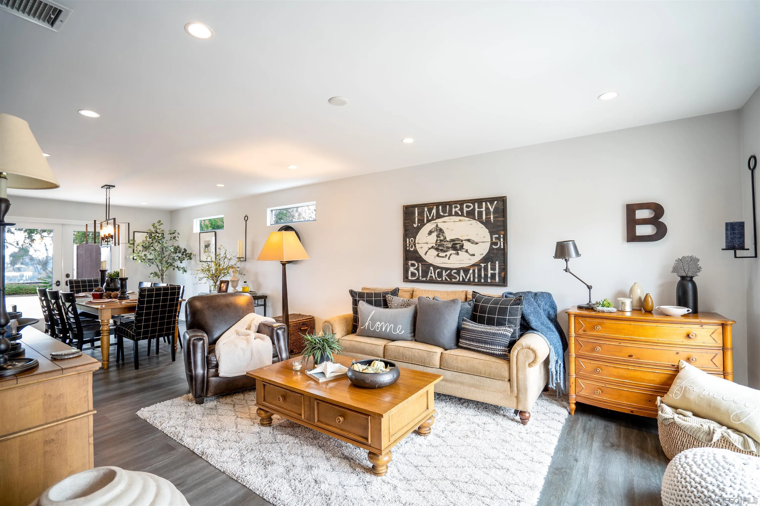 https://cdn.realtyfeed.com/cdn/127/260015114/3f7bd1c267b4a3a404d597b841917a2a.webp