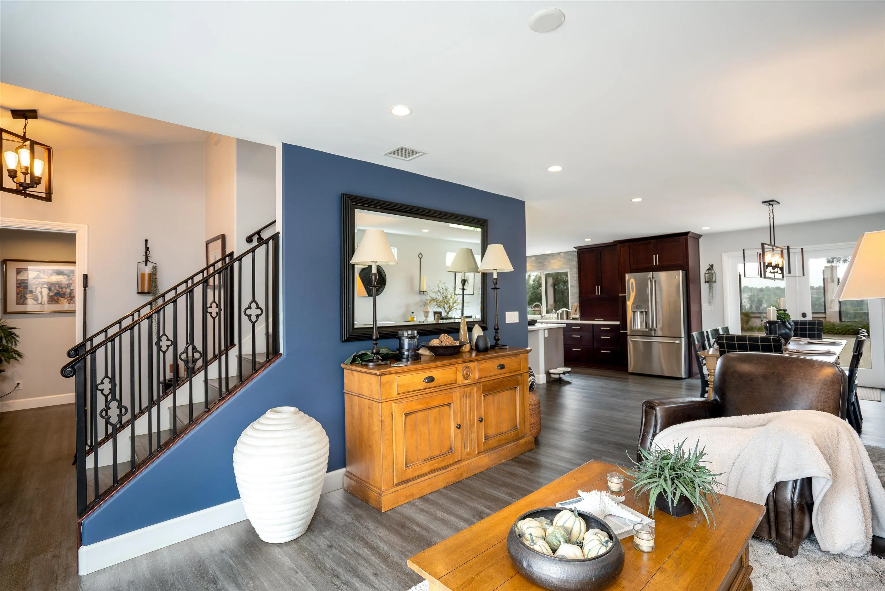 https://cdn.realtyfeed.com/cdn/127/260015114/3faf972227b6544874d51bec5492356e.webp