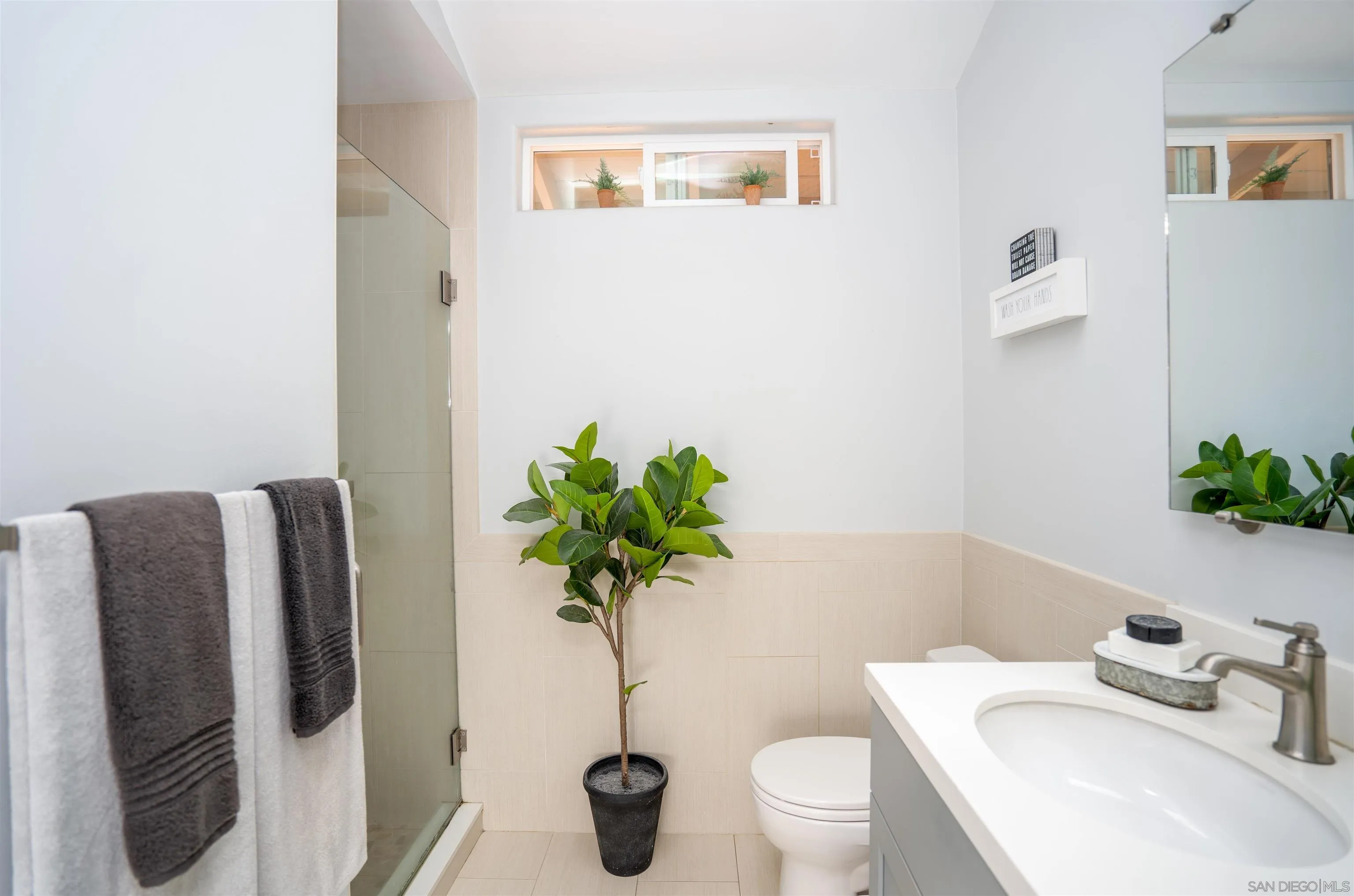 https://cdn.realtyfeed.com/cdn/127/260015114/7aaa5fce11dda04e9e3a92720d0c7c69.webp