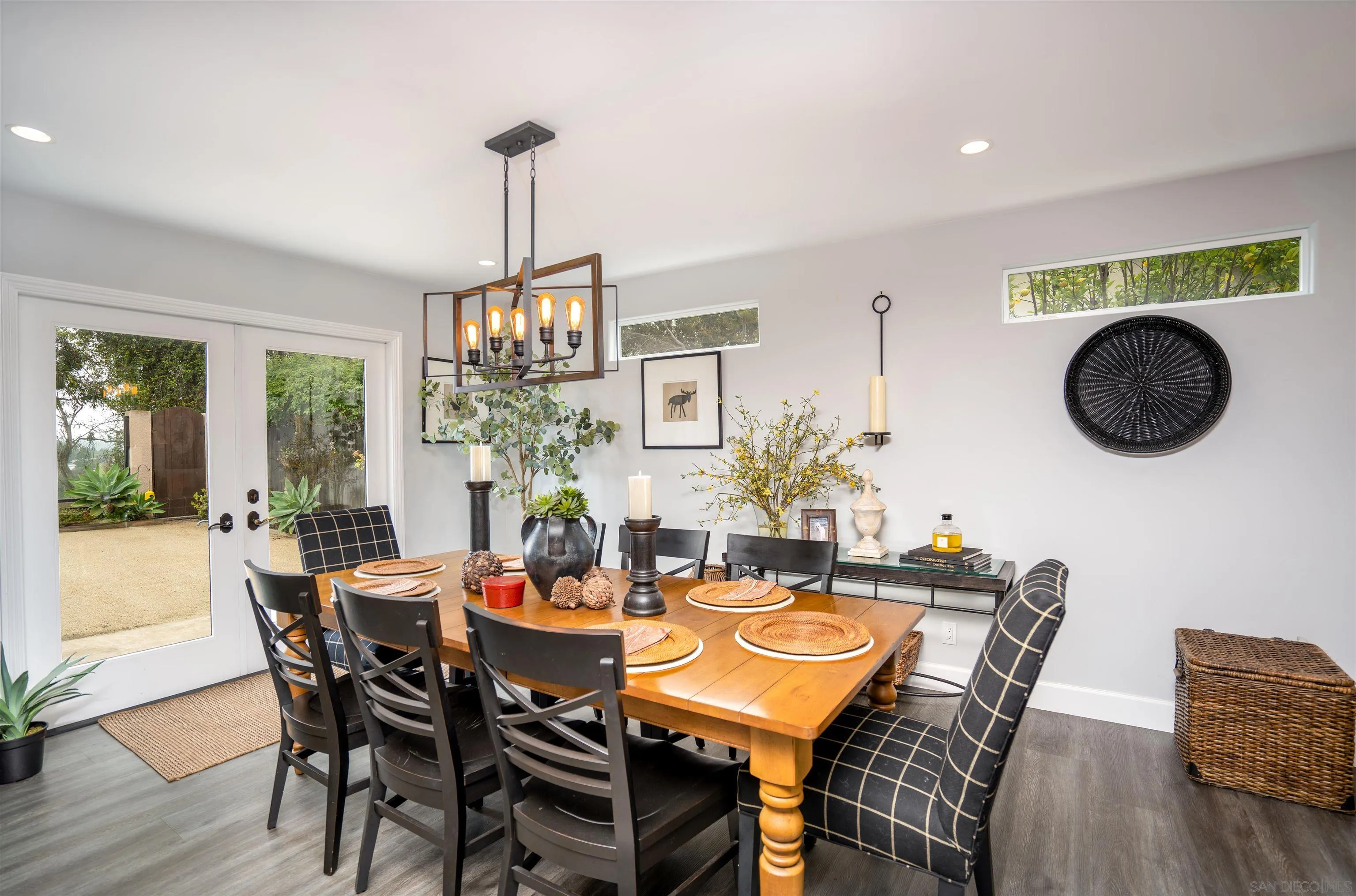 https://cdn.realtyfeed.com/cdn/127/260015114/9ea2503a0b3c375ceedda22aaaa01e35.webp