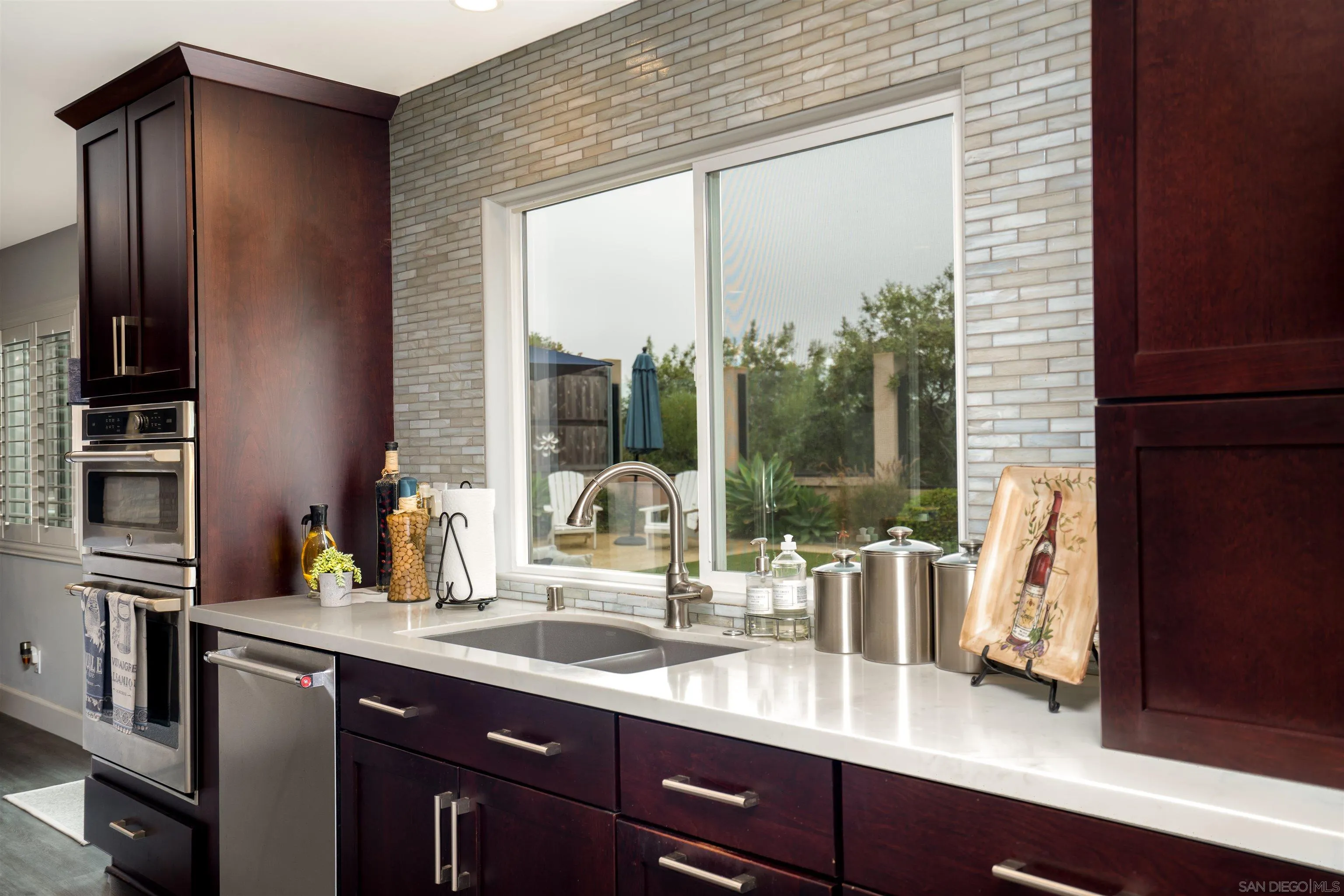 https://cdn.realtyfeed.com/cdn/127/260015114/d970cb5fb6f9782cb4c14772c359e94e.webp