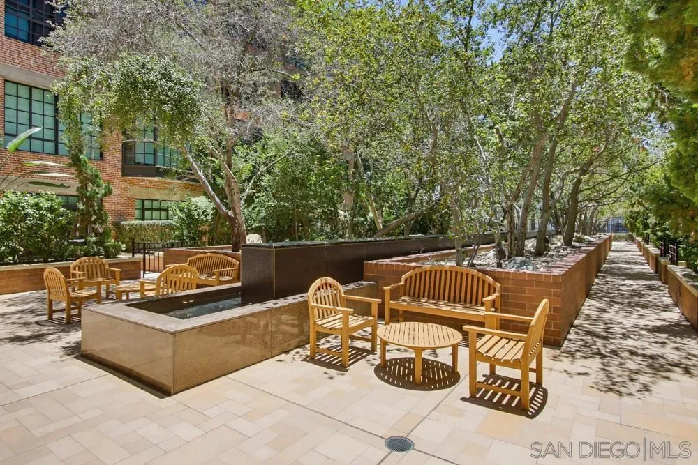 Photo #46: 260015116 Listing: Photo #46