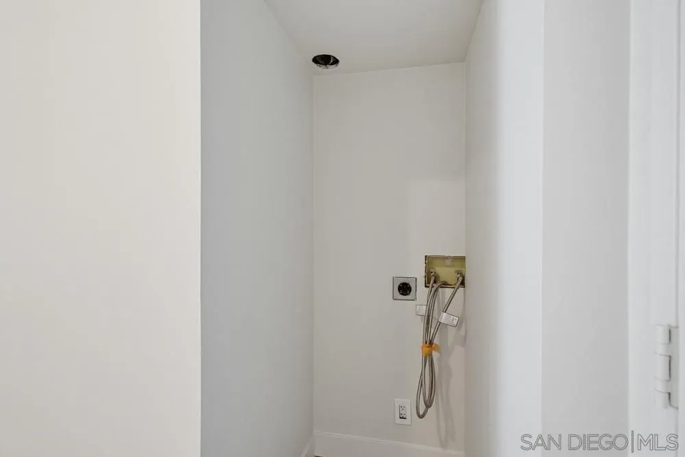 Photo #39: 260015116 Listing: Photo #39