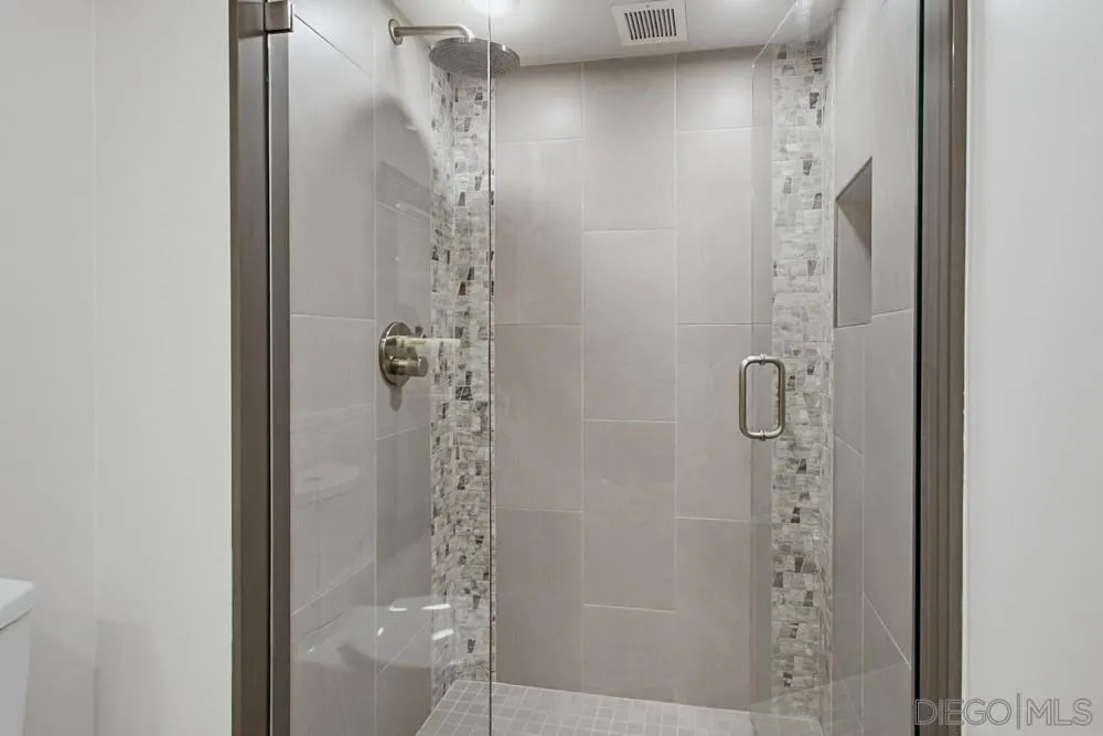 Photo #27: 260015116 Listing: Photo #27