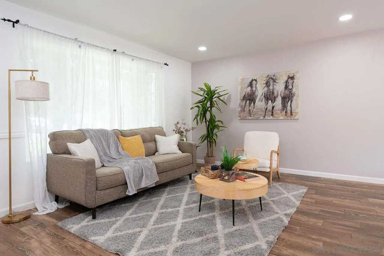 https://cdn.realtyfeed.com/cdn/127/260015118/4611e4af28c0263f9a2e240516d0410f.webp