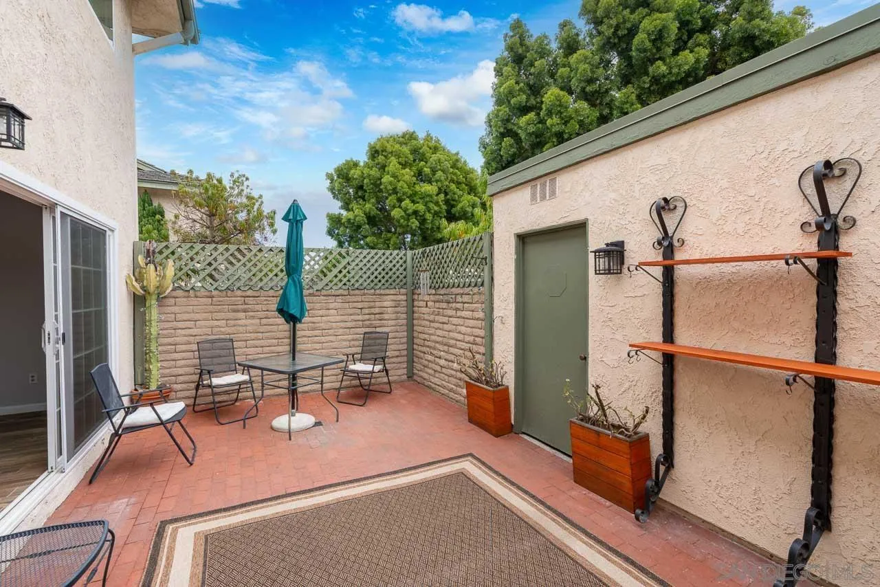 https://cdn.realtyfeed.com/cdn/127/260015118/650adf00d60a791a6ed068a2ff1e940f.webp