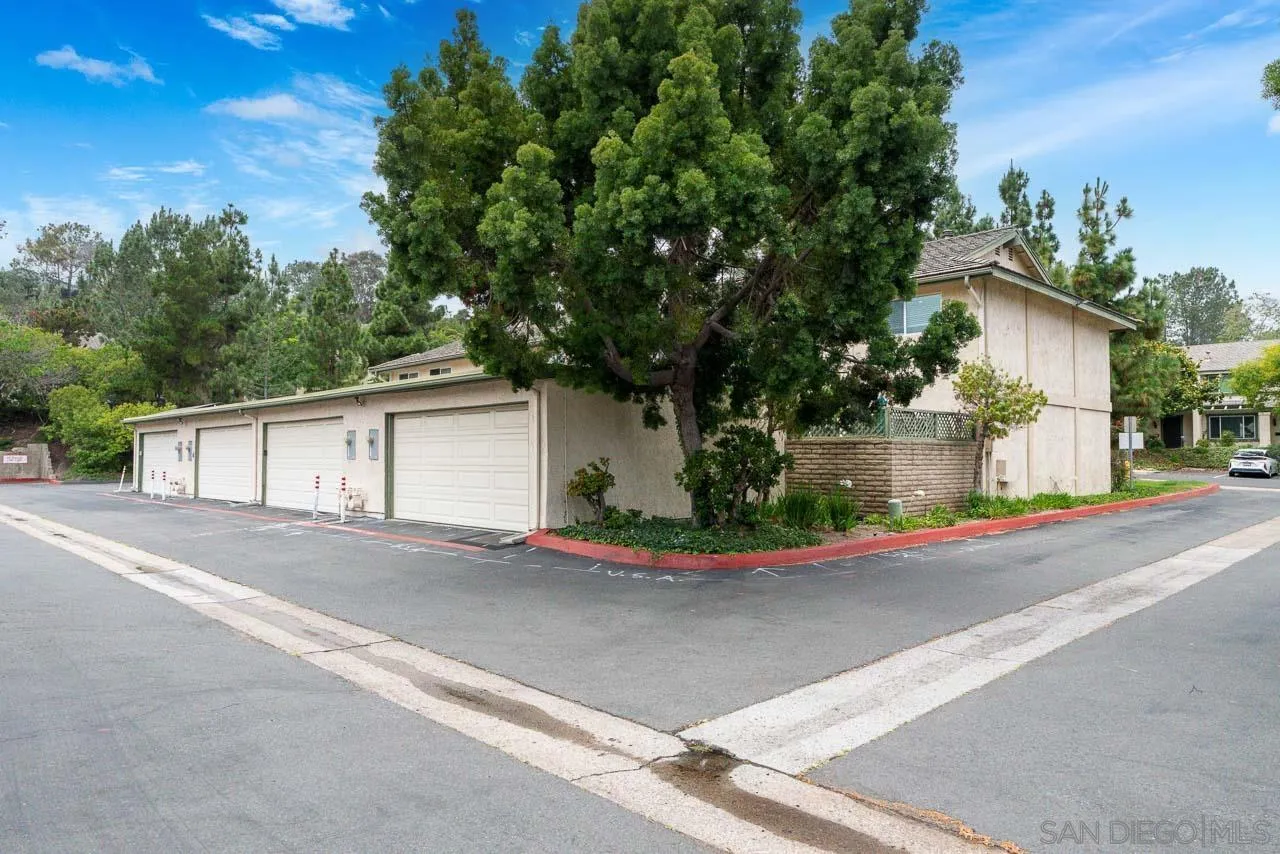 https://cdn.realtyfeed.com/cdn/127/260015118/9e9b2a47c3551e739172d8517f578682.webp