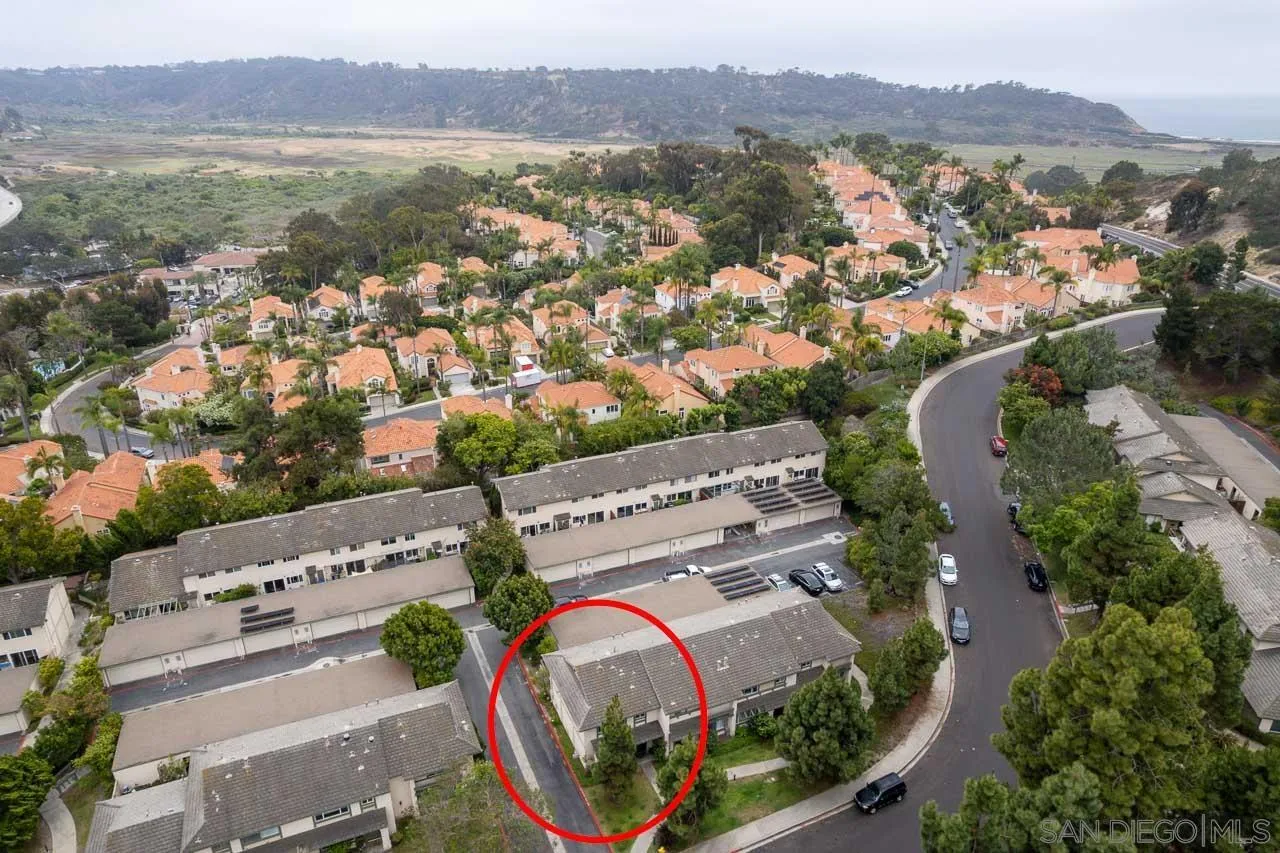 https://cdn.realtyfeed.com/cdn/127/260015118/c2d2756134714e2c1311964760f17359.webp