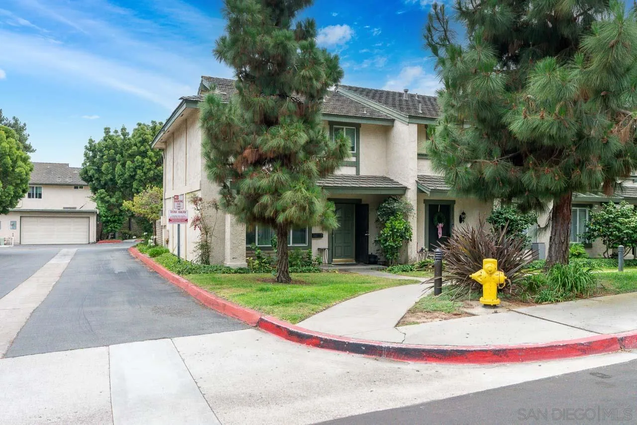 https://cdn.realtyfeed.com/cdn/127/260015118/c6a86827da39e842cb92ea28f0624bec.webp