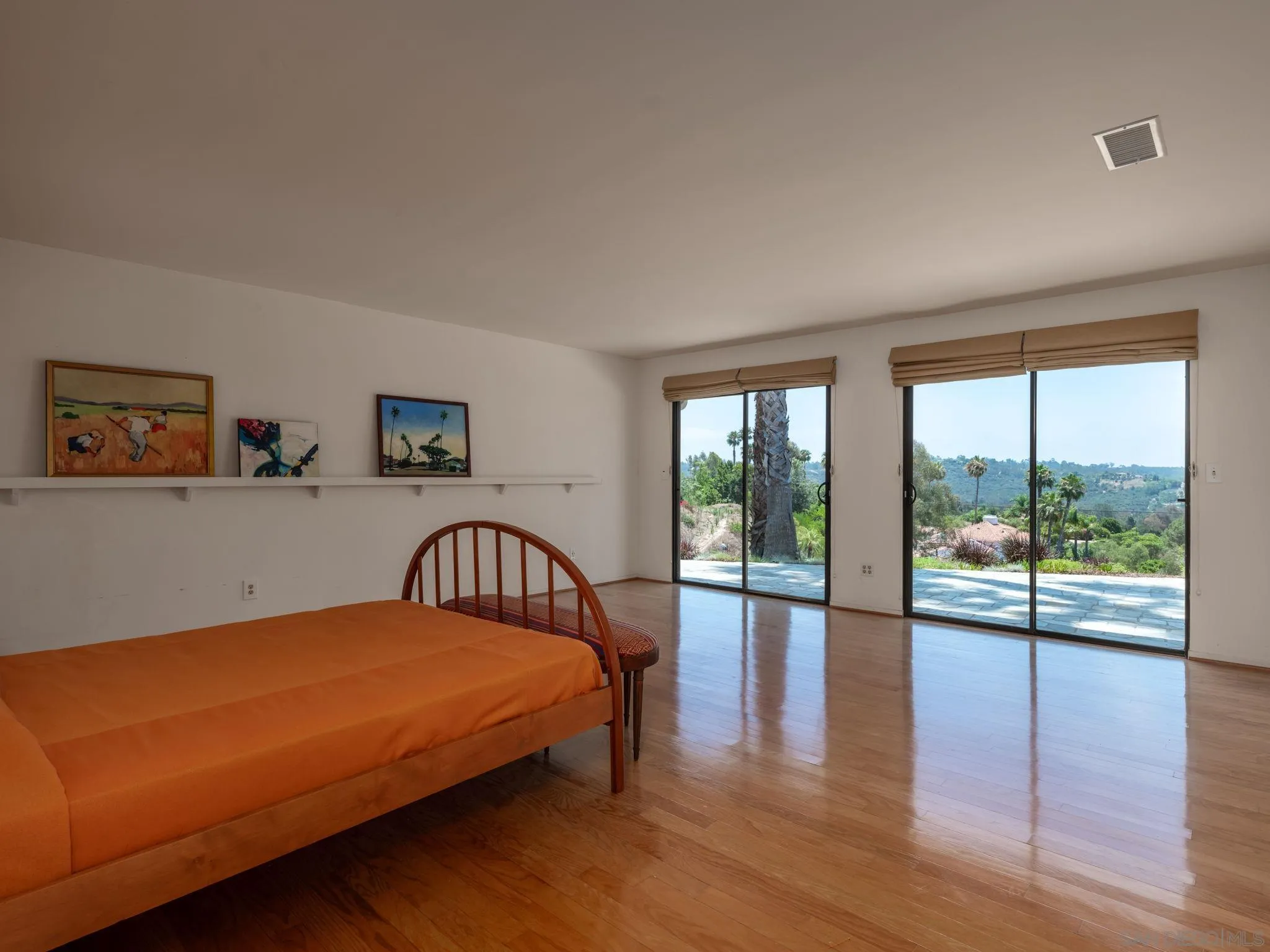 https://cdn.realtyfeed.com/cdn/127/260015120/708ce868304cfb3f04279b381a85362b.webp