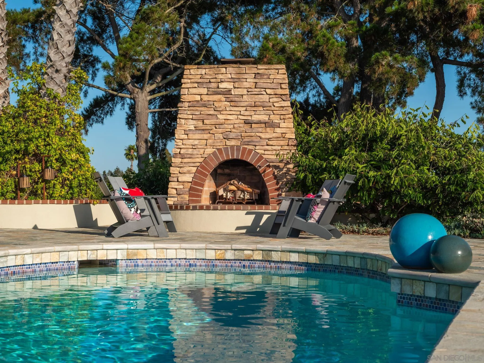 https://cdn.realtyfeed.com/cdn/127/260015120/f1b3d54d551e0f8139ffabc4a0504809.webp