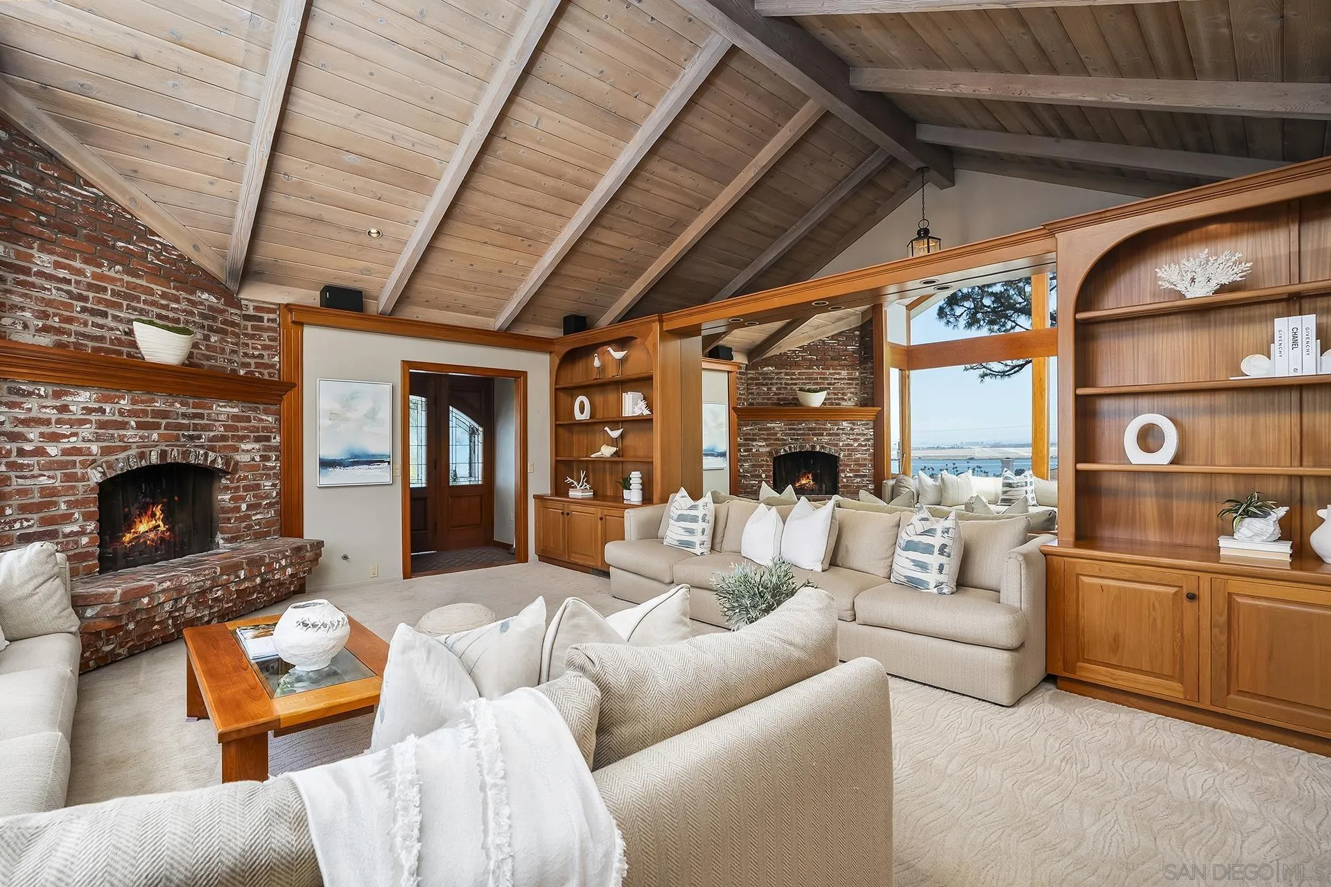 https://cdn.realtyfeed.com/cdn/127/260015121/954fcd50c5c7fe95085a47202fa7ea79.webp