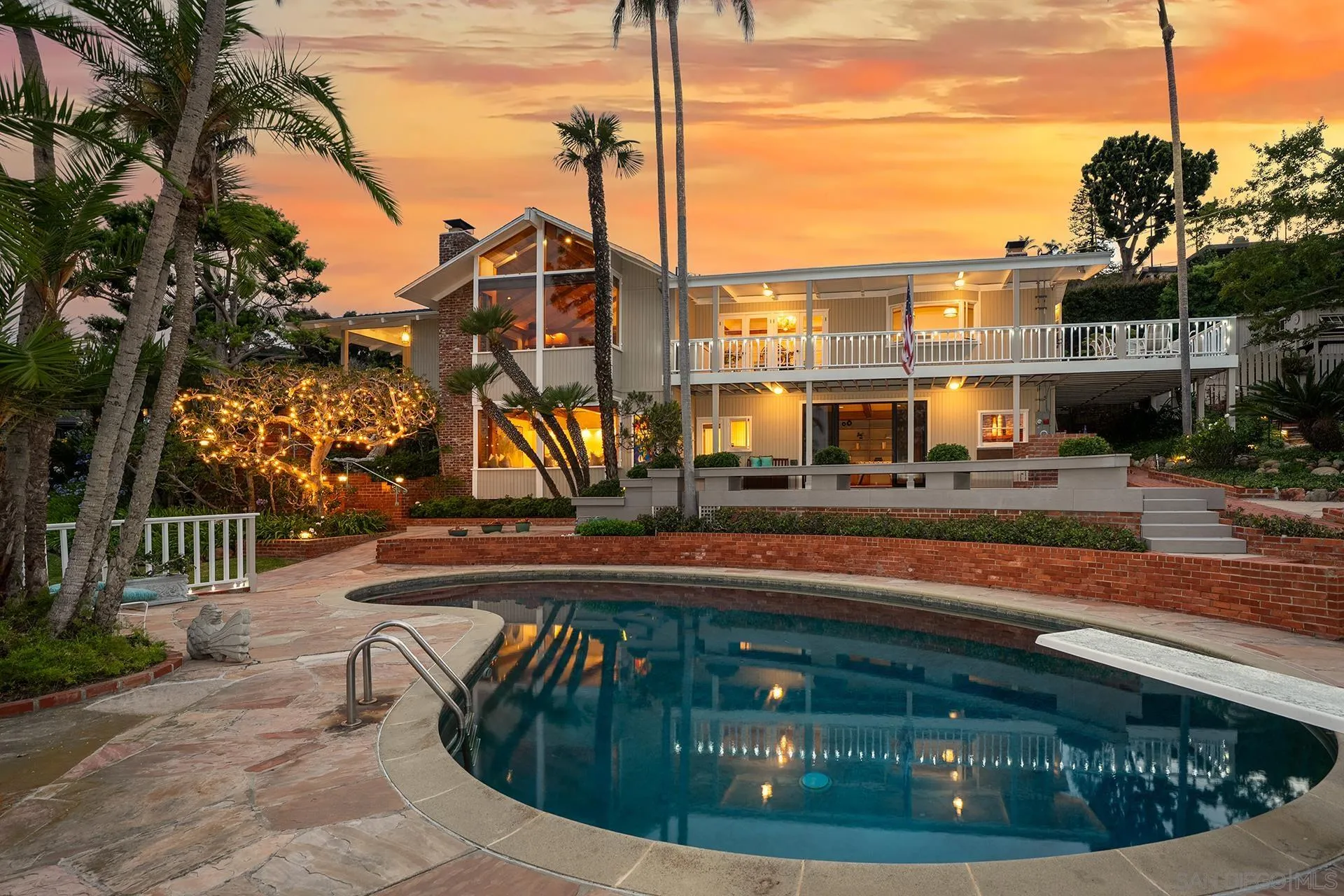 https://cdn.realtyfeed.com/cdn/127/260015121/a832b3212d331ccdf7394d2acba59979.webp