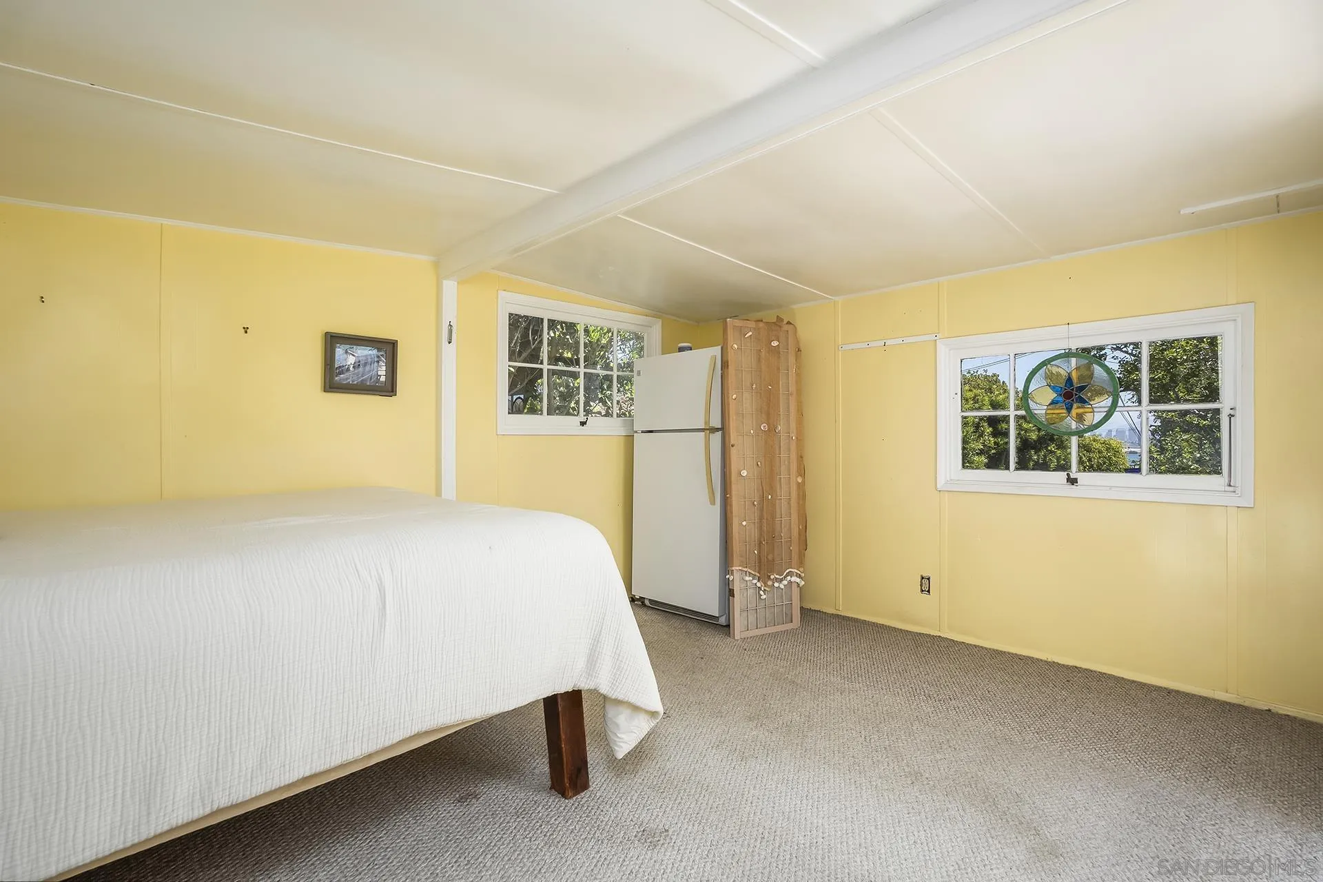 https://cdn.realtyfeed.com/cdn/127/260015121/f853052e3d6b81a8024b53f2889d6a06.webp