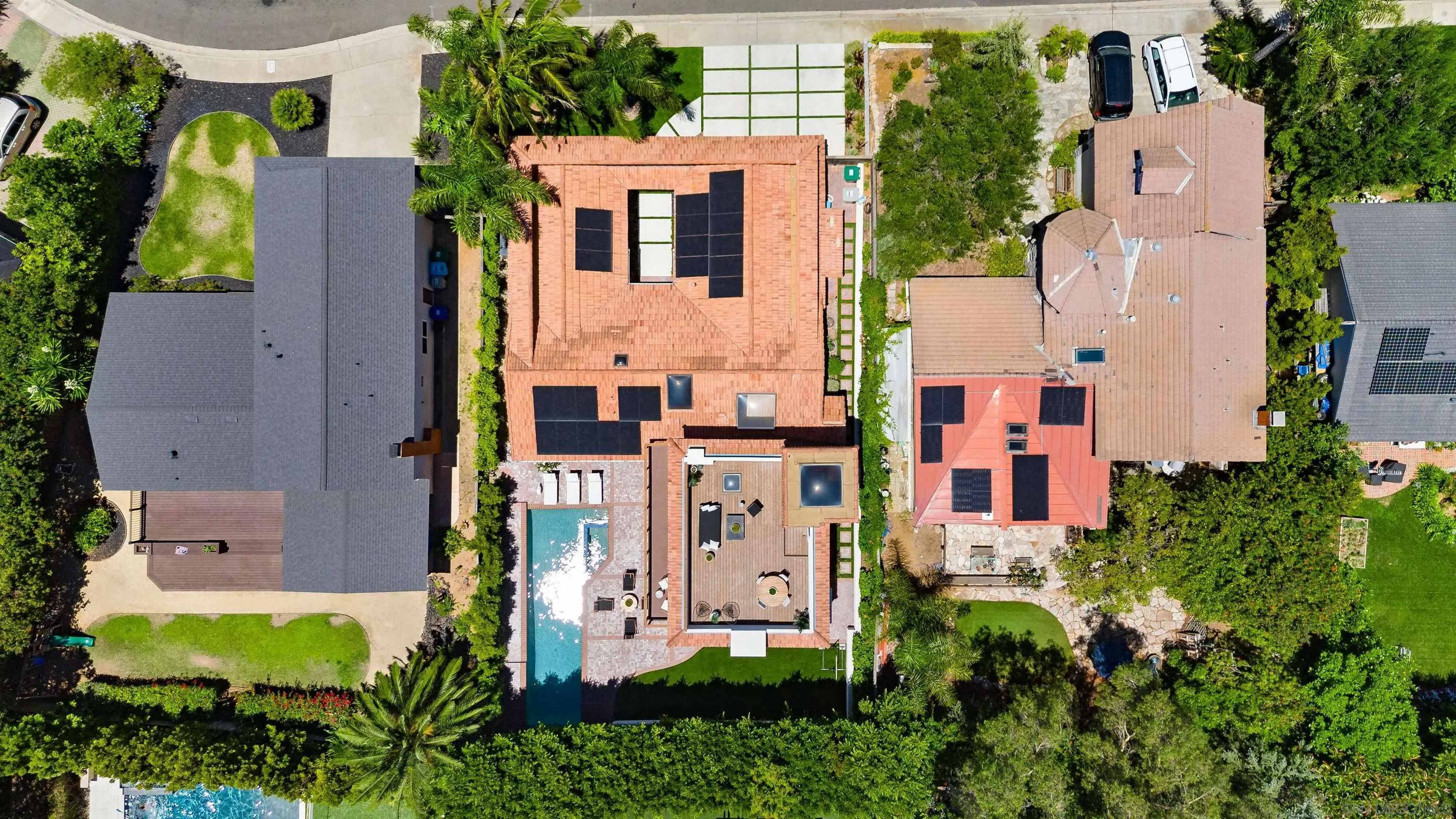 https://cdn.realtyfeed.com/cdn/127/260015122/cbe684c92548da0fa367b00ce5c7b583.webp