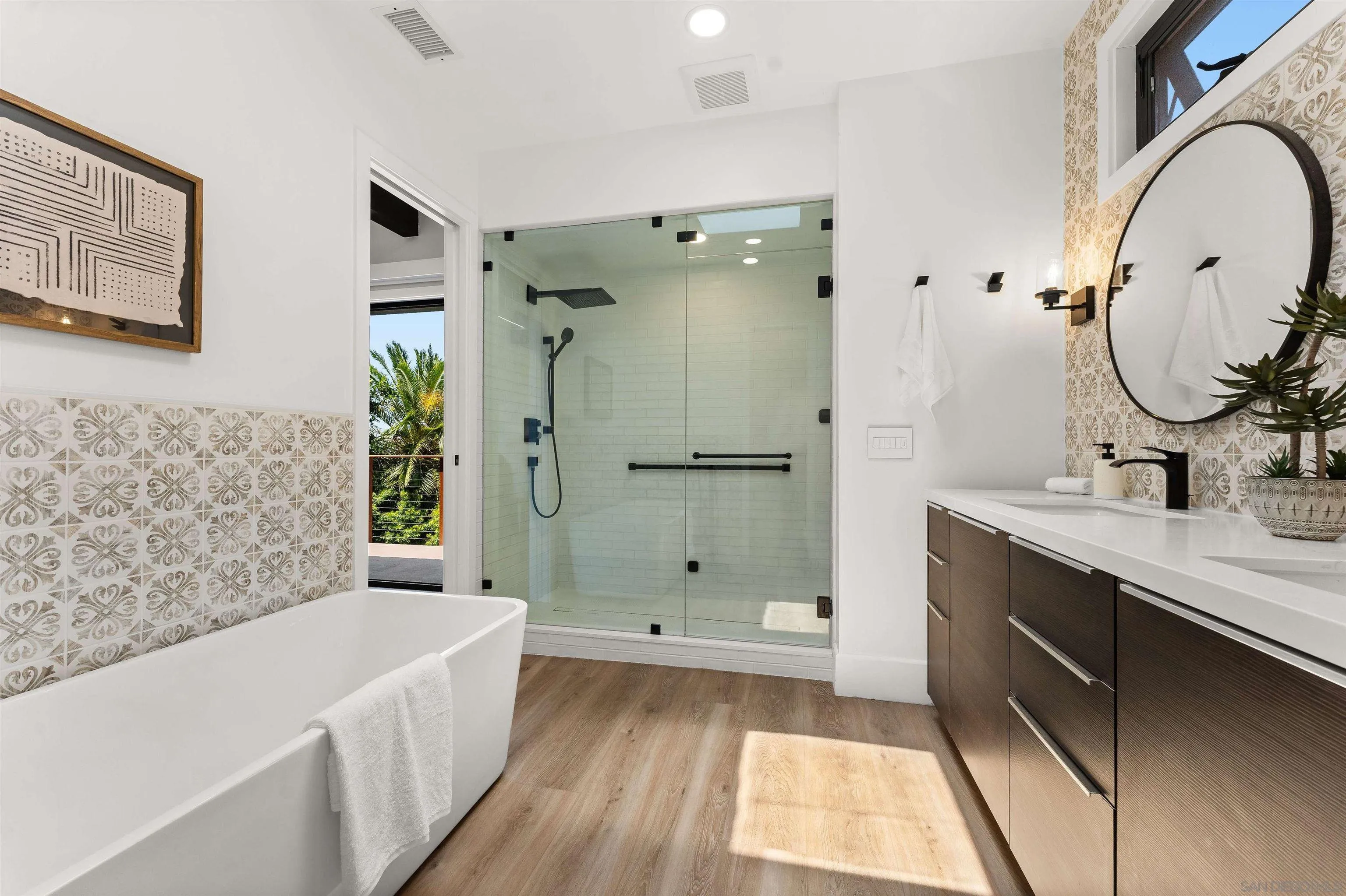 https://cdn.realtyfeed.com/cdn/127/260015122/ded5f17dd1c784e3bf25796b6a854c07.webp