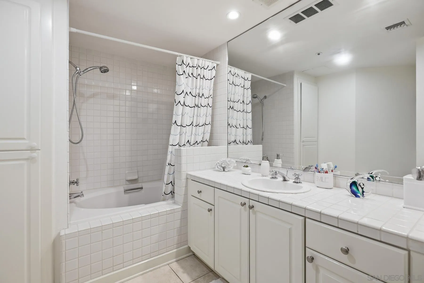 Photo #23: 260015127 Listing: Photo #23
