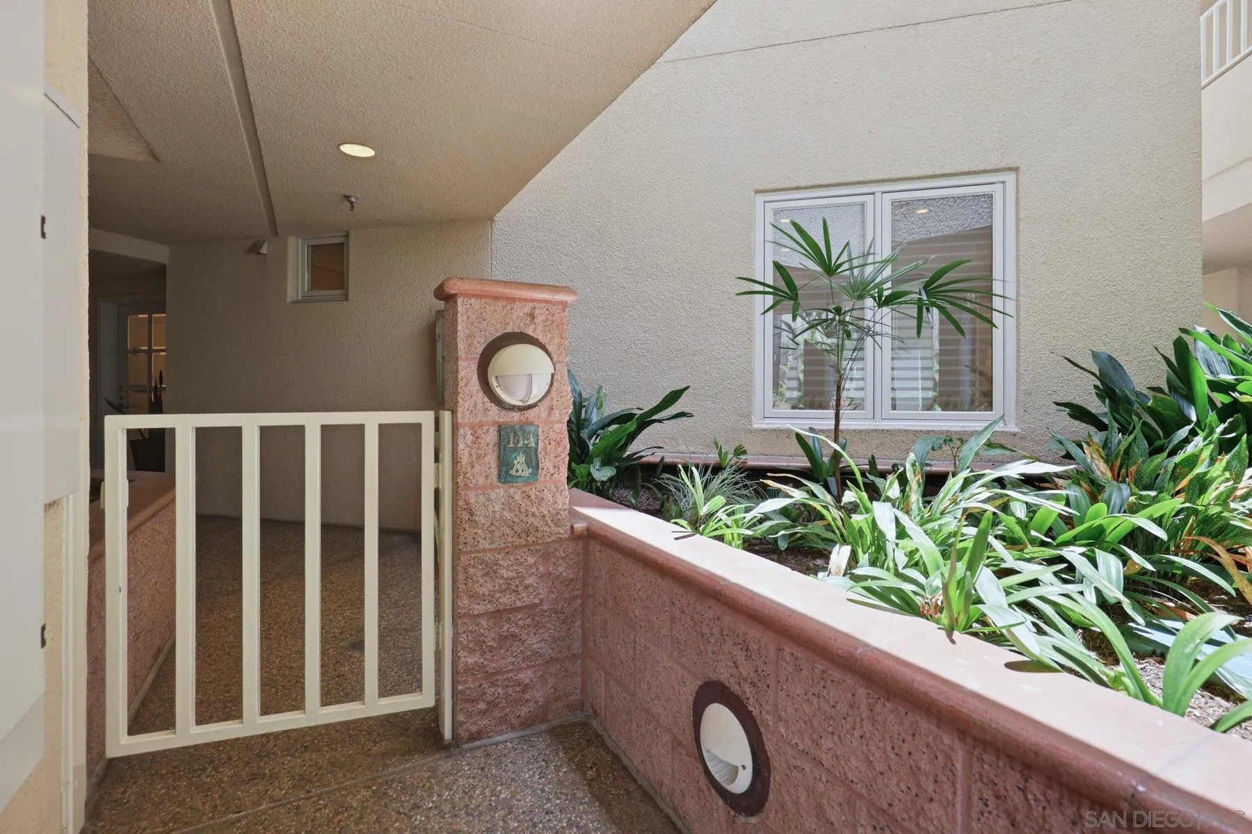 Photo #3: 260015127 Listing: Photo #3