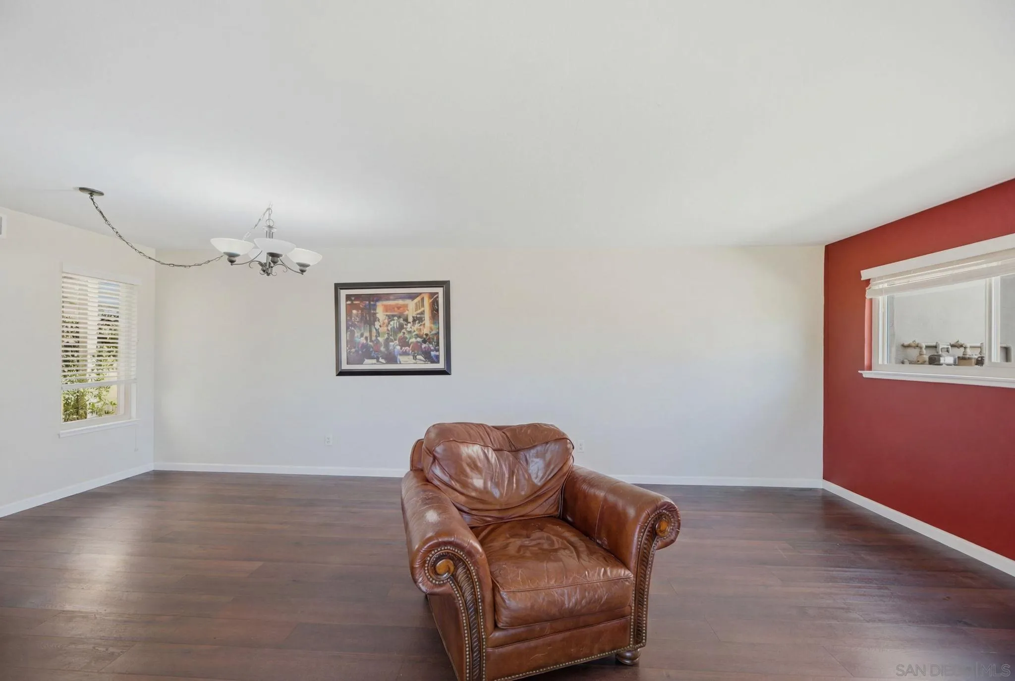 https://cdn.realtyfeed.com/cdn/127/260015128/5a57d8c3451dd240720903312fca10e1.webp