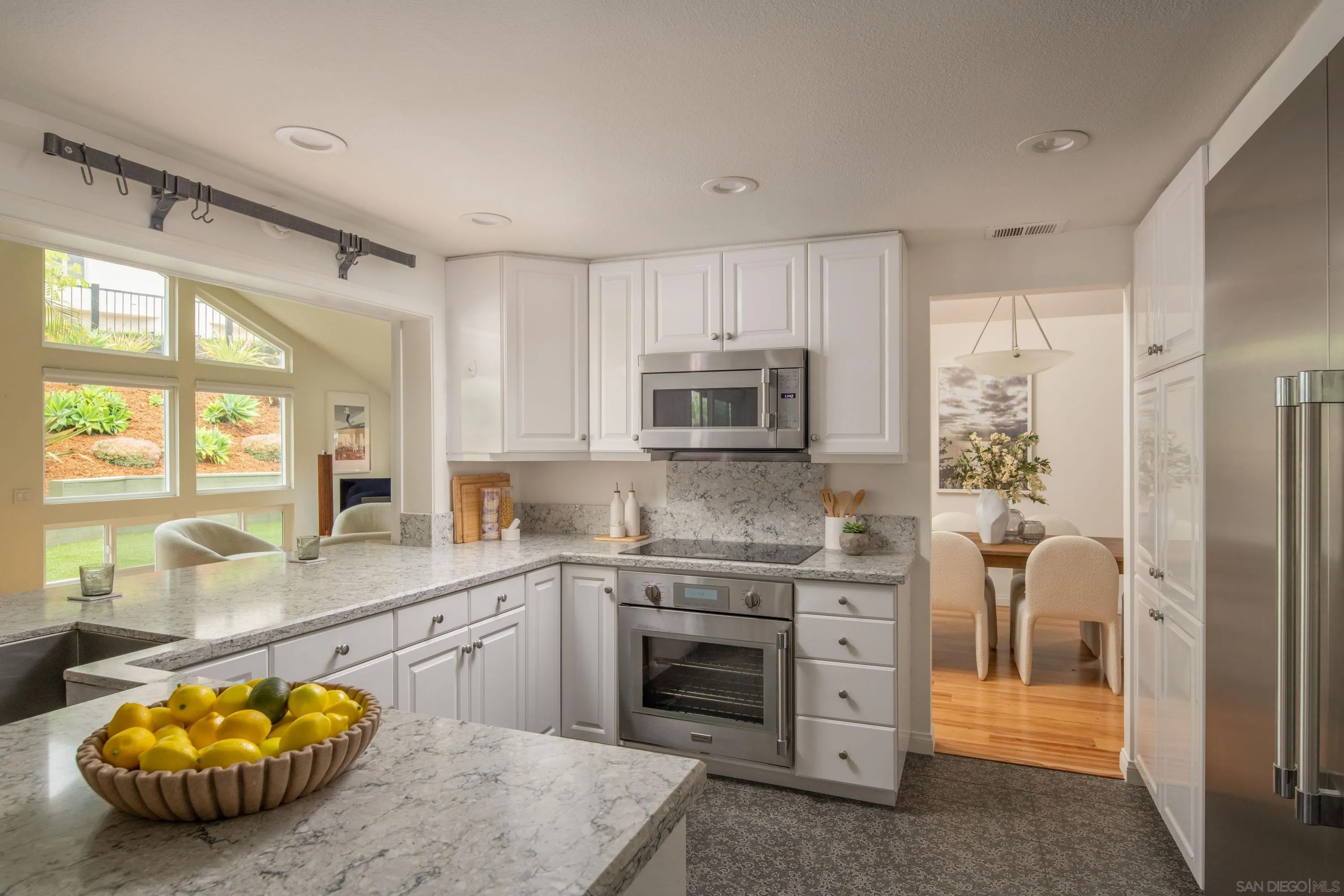 https://cdn.realtyfeed.com/cdn/127/260015137/31b29848c2231c175363fc61e4b1d87f.webp