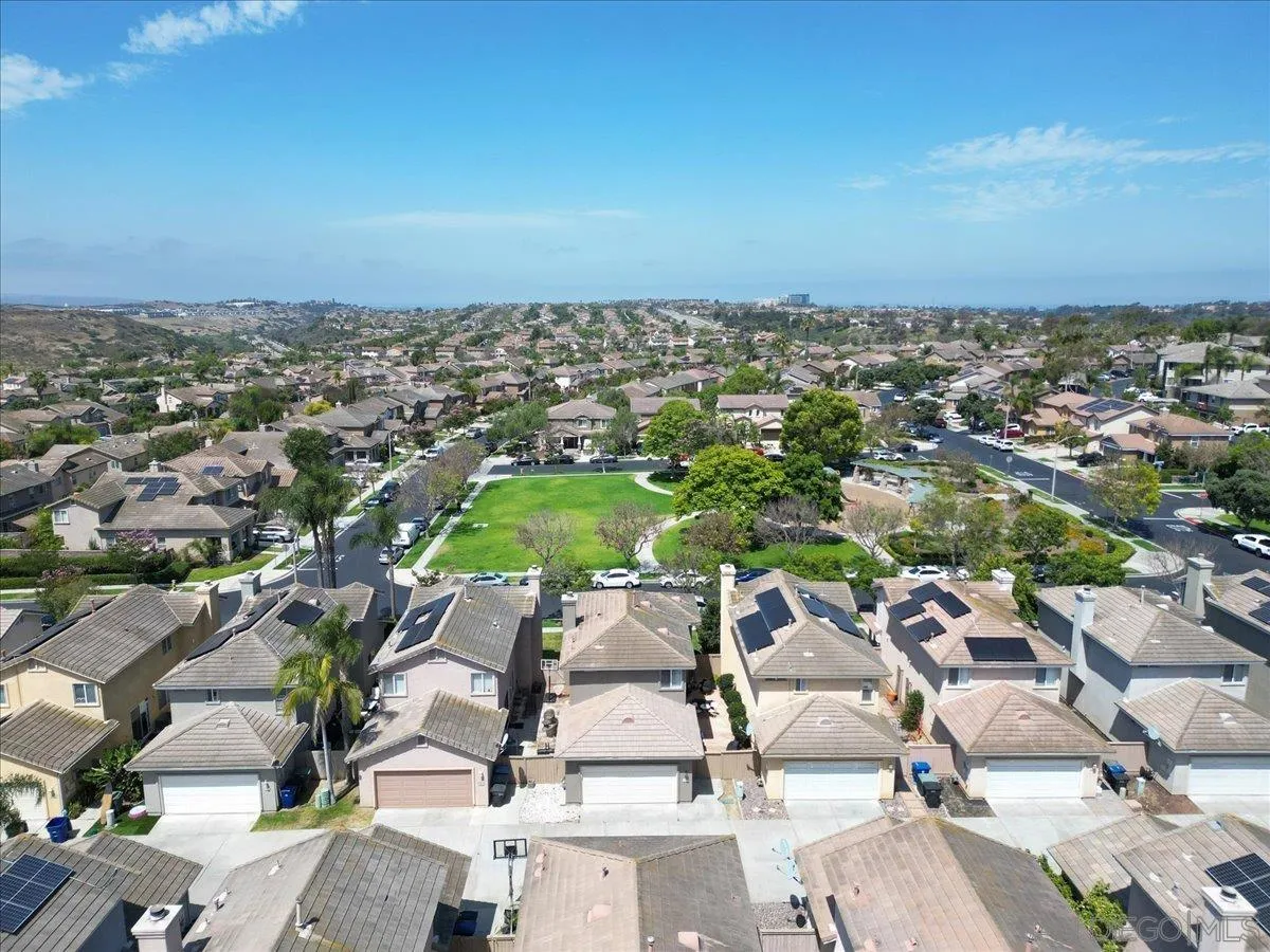https://cdn.realtyfeed.com/cdn/127/260015144/825d01206065fdc5a3403f1cfaa4d59d.webp