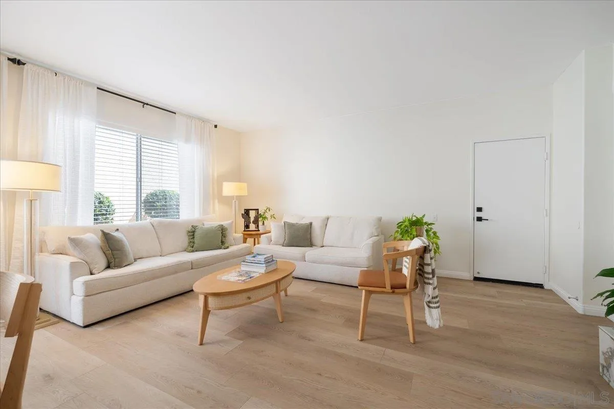 https://cdn.realtyfeed.com/cdn/127/260015144/f01de9de43c7316f52b6bd870218d576.webp