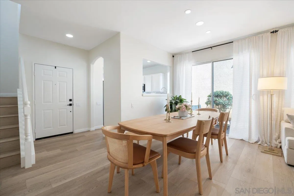 https://cdn.realtyfeed.com/cdn/127/260015144/f8203f577565769726790a5a214e363d.webp