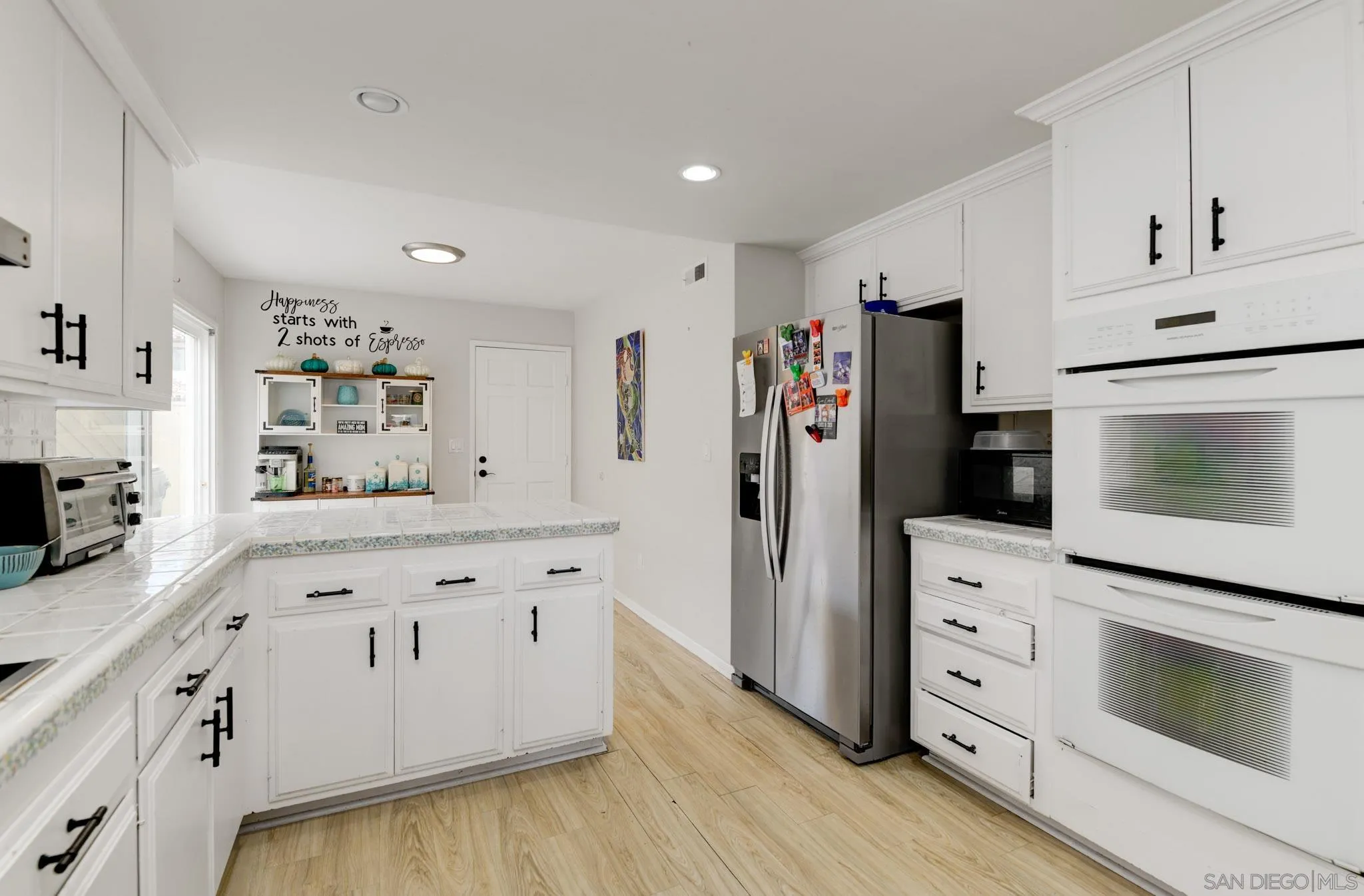 https://cdn.realtyfeed.com/cdn/127/260015145/5648d369f081137cee5f128855c9d8c0.webp