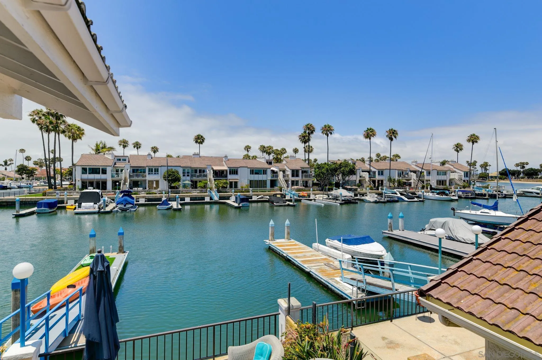 https://cdn.realtyfeed.com/cdn/127/260015145/959530e8f5abf8d733196cabcb3d723a.webp