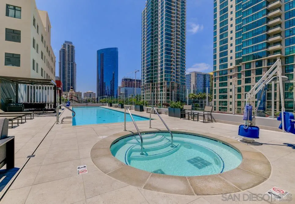 Photo #37: 260015148 Listing: Photo #37