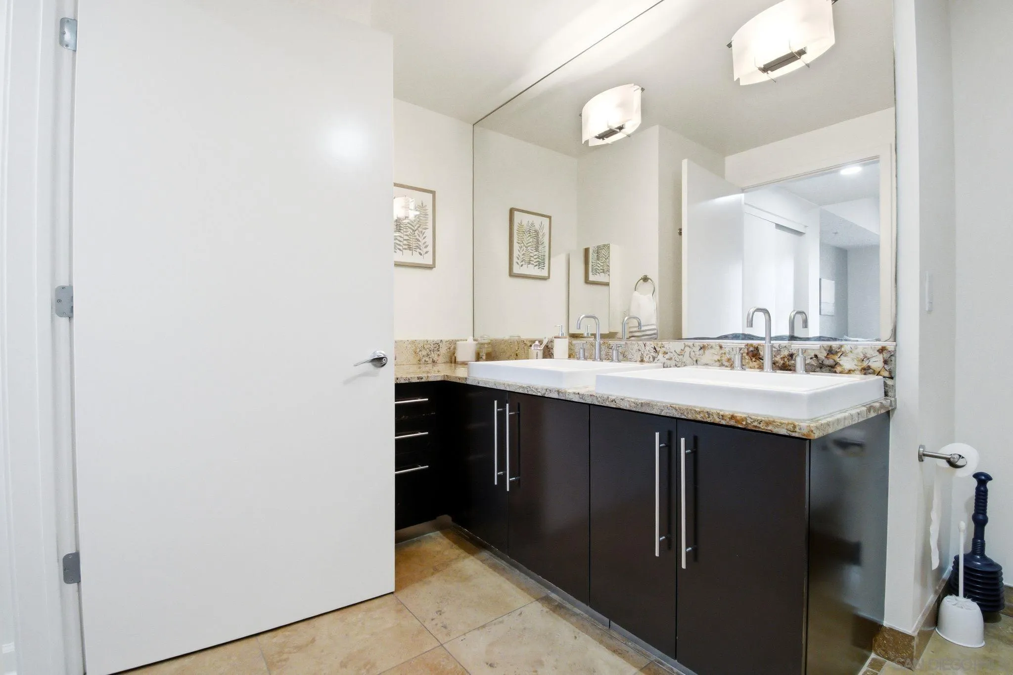 Photo #33: 260015148 Listing: Photo #33